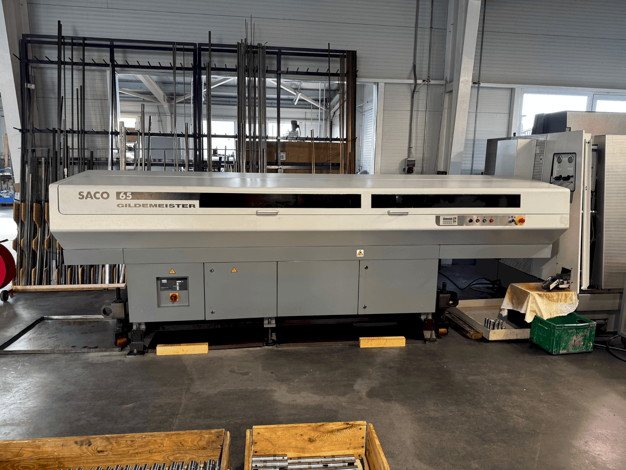 Vue de face de la machine Gildemeister CTX 420 V6 Linear