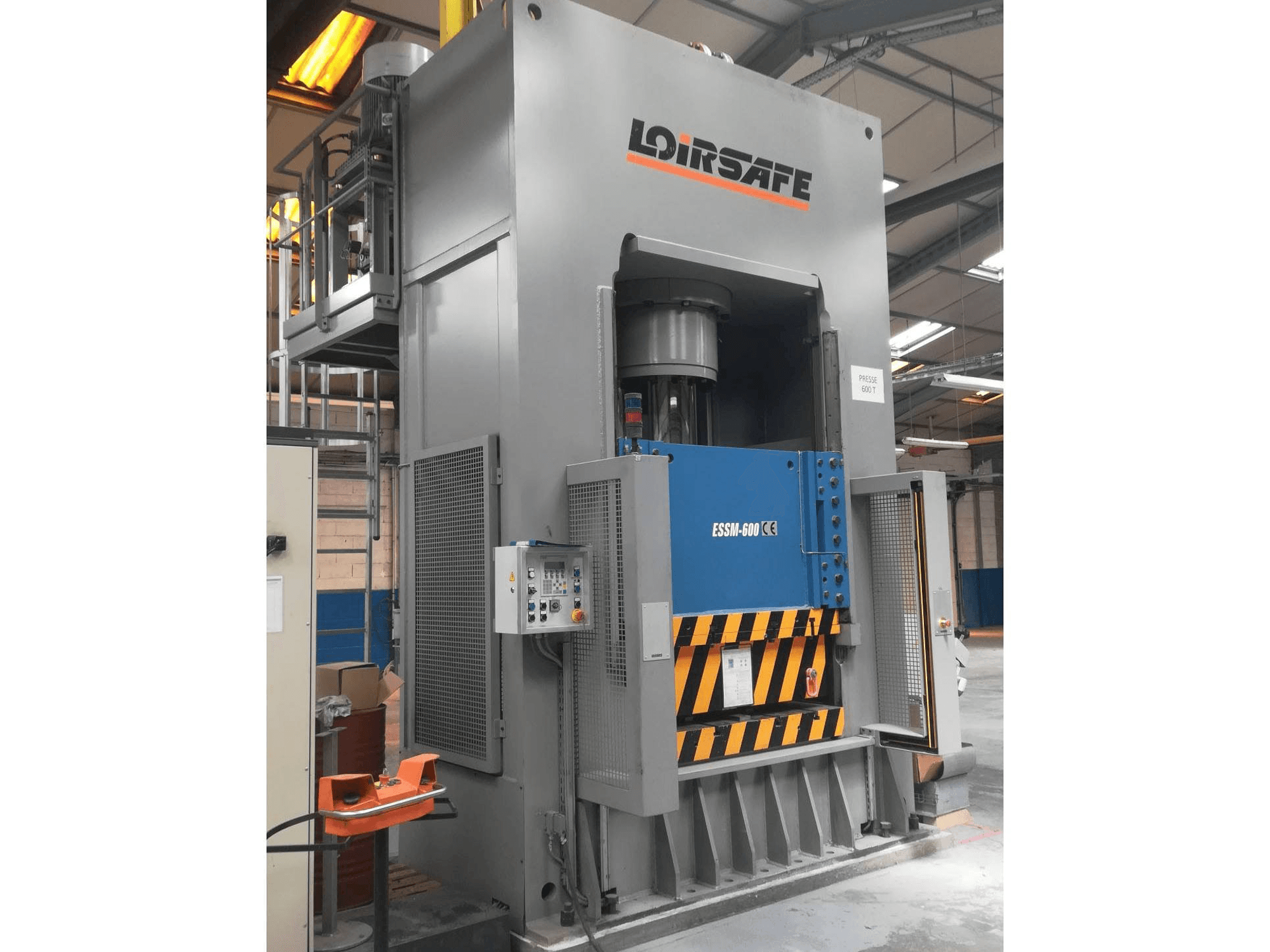 Vue de face de la machine LOIRSAFE ESSM -600/15-13,5/12-8