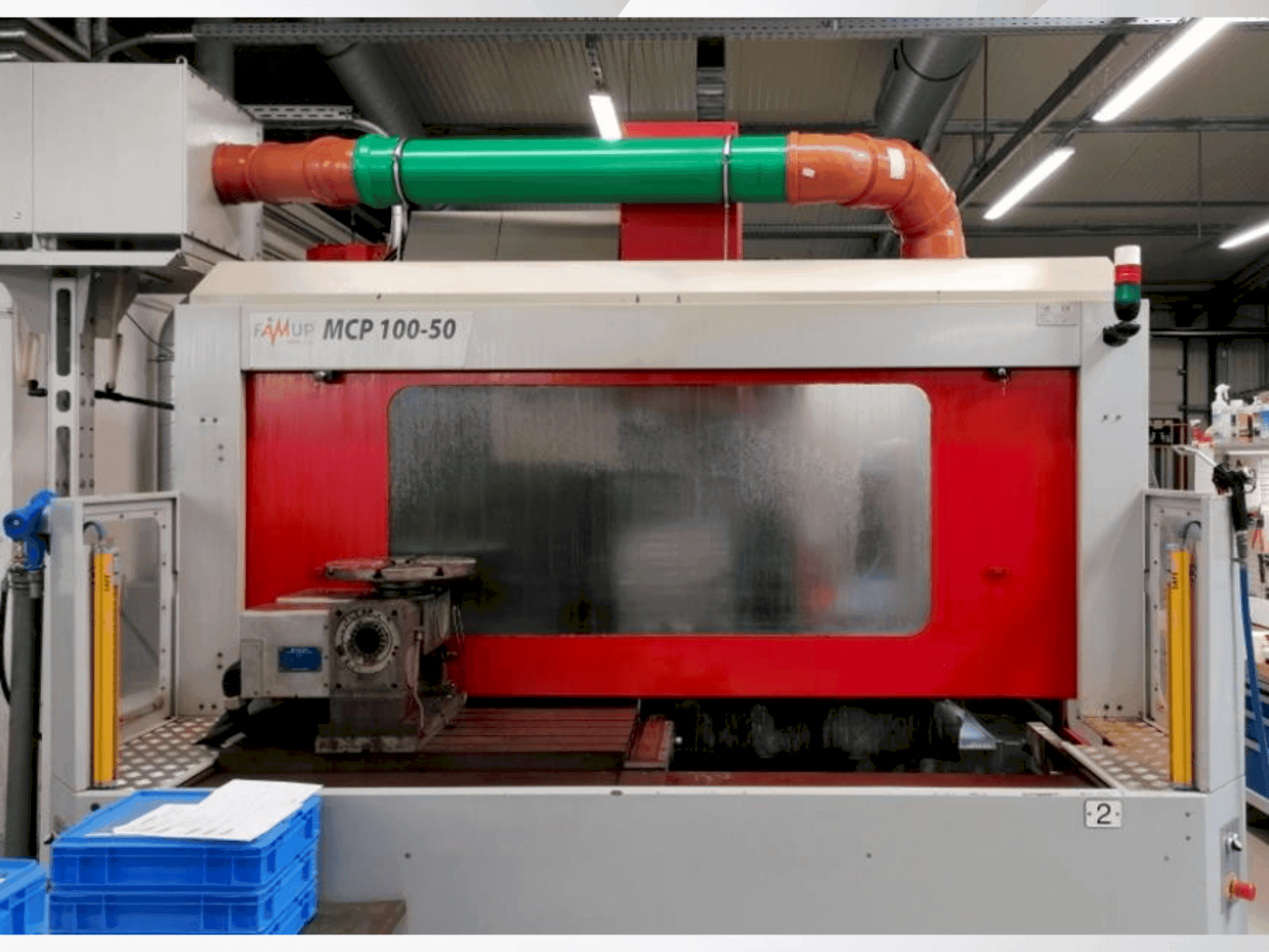 Vue de face de la machine EMCO FamUp MCP 100-50