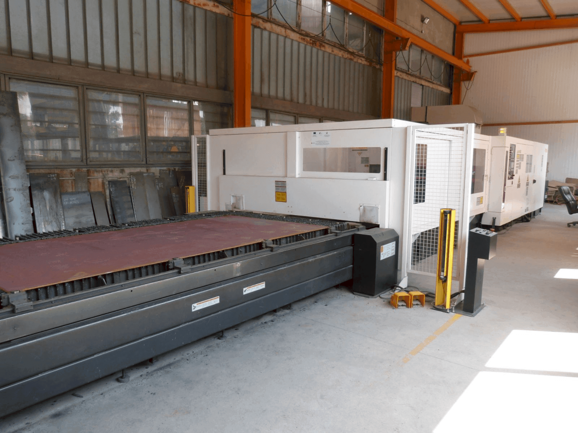 Vue de face de la machine Mazak SUPER TURBO-X 612 MK III G
