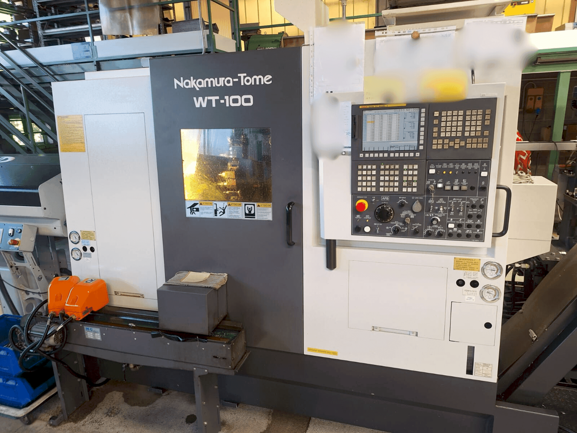 Vue de face de la machine NAKAMURA-TOME WT-100