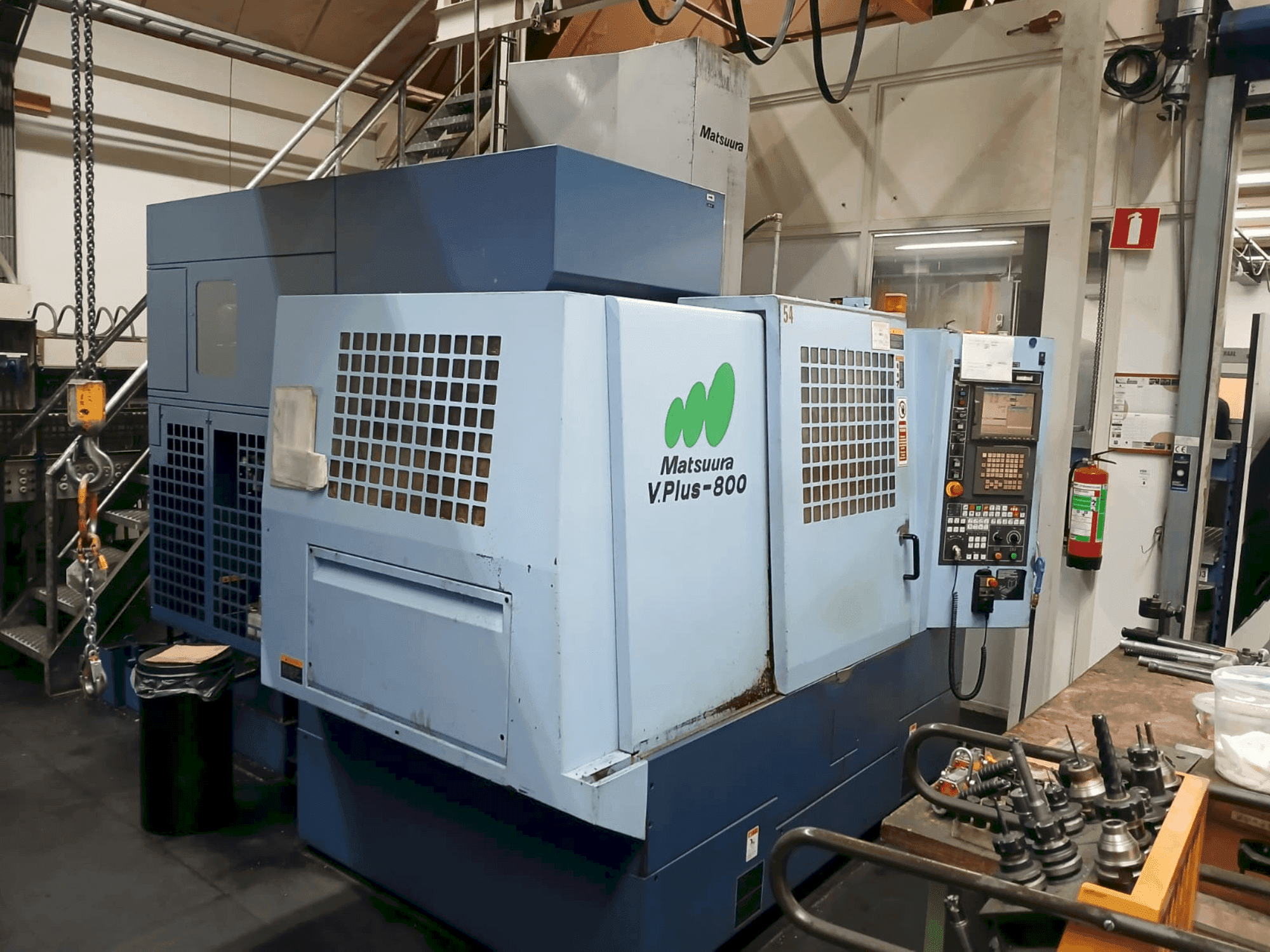 Vue de face de la machine Matsuura V.PLUS-800