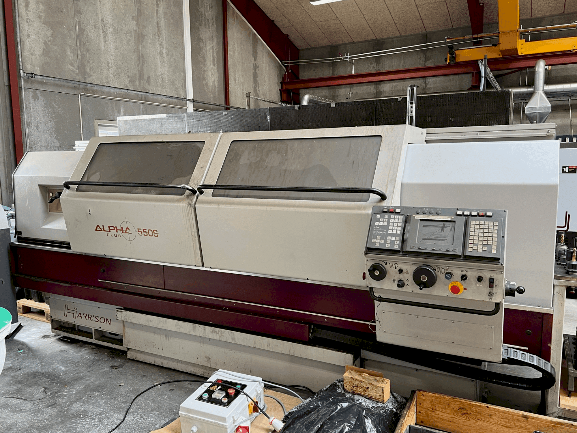 Vue de face de la machine Harrison Alpha 550 S