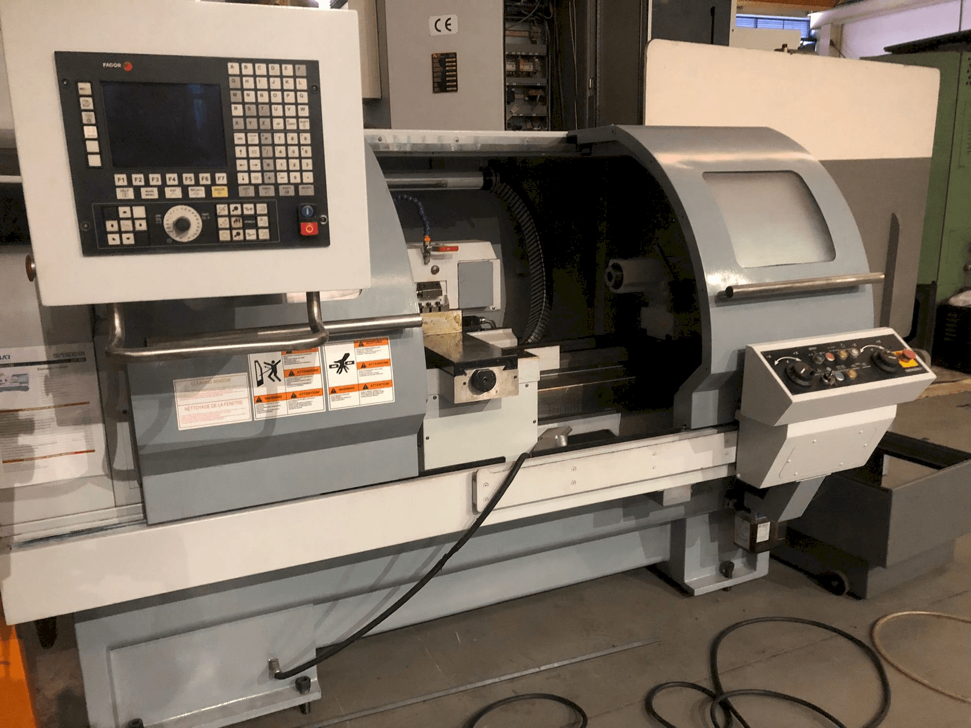 Vue de face de la machine SUNMASTER CSR-1840