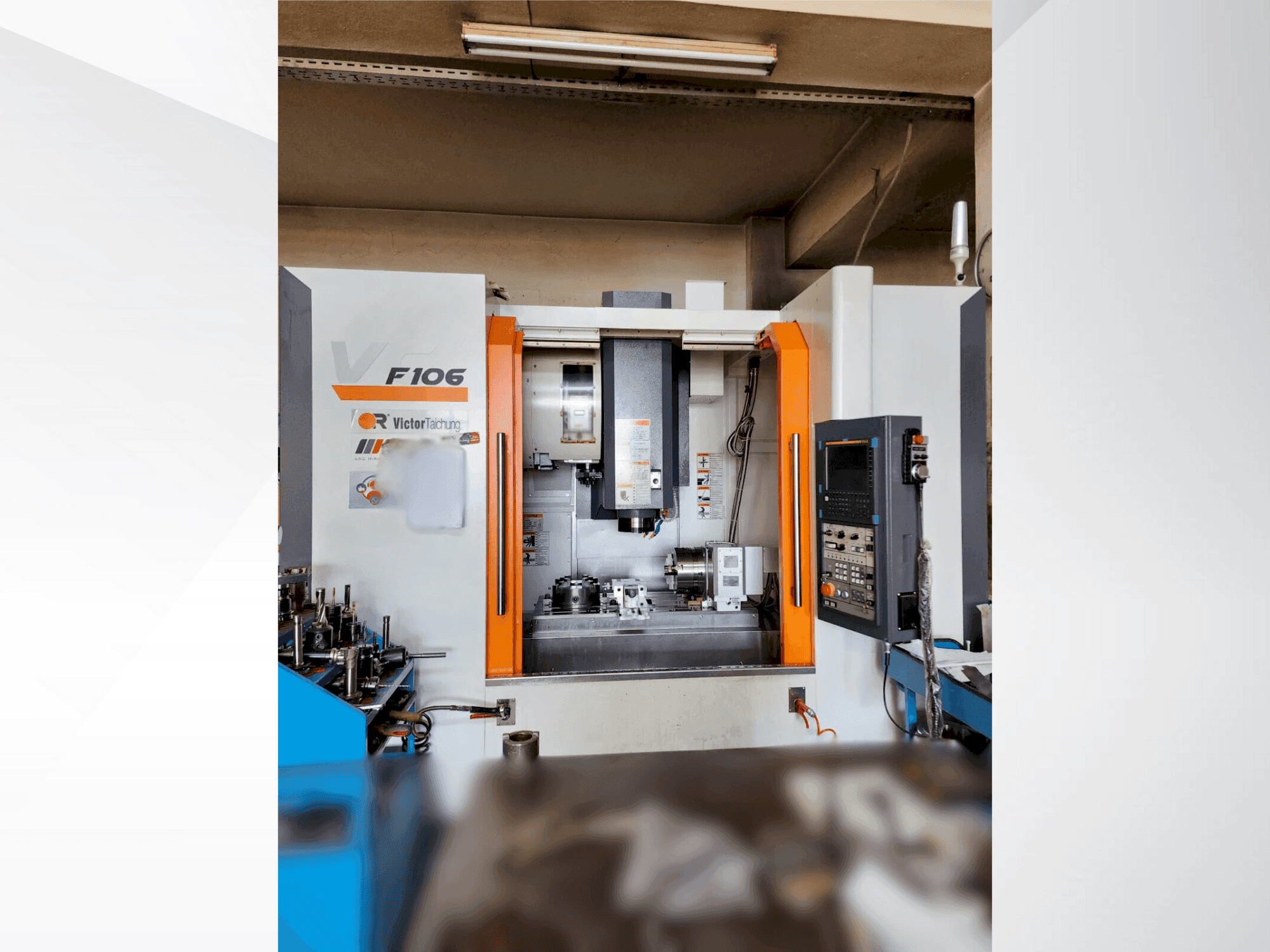 Vue de face de la machine VICTOR TAICHUNG Taichung Vcenter F106