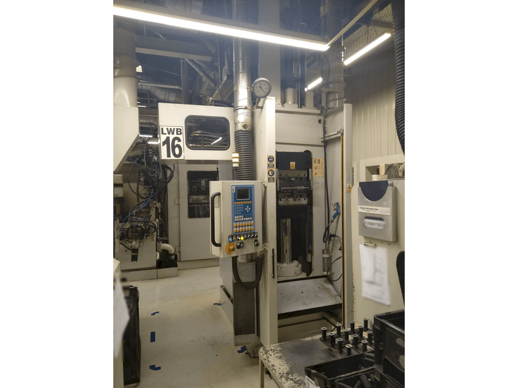 Vue de face de la machine LWB STEINL VRE 1100/1000