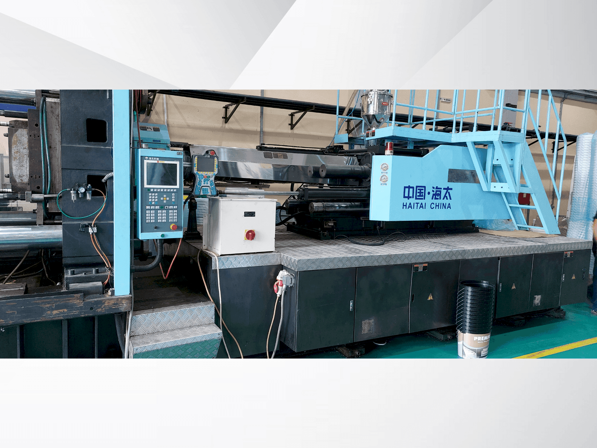 Vue de face de la machine HAITAI HTW 10000