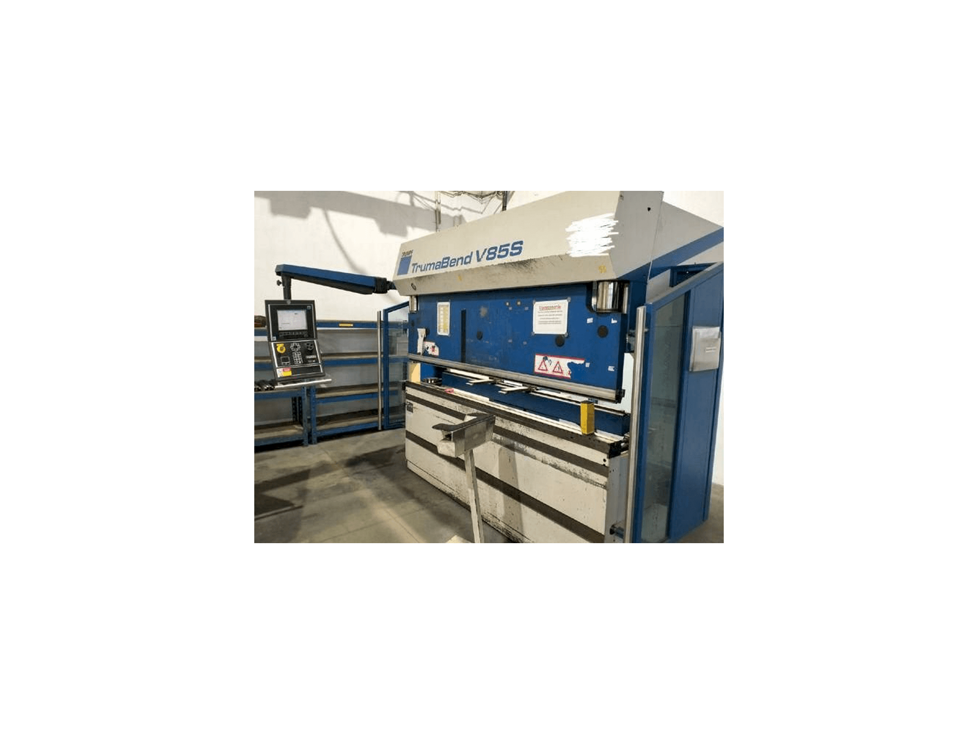 Vue de face de la machine Trumpf TrumaBend V85S