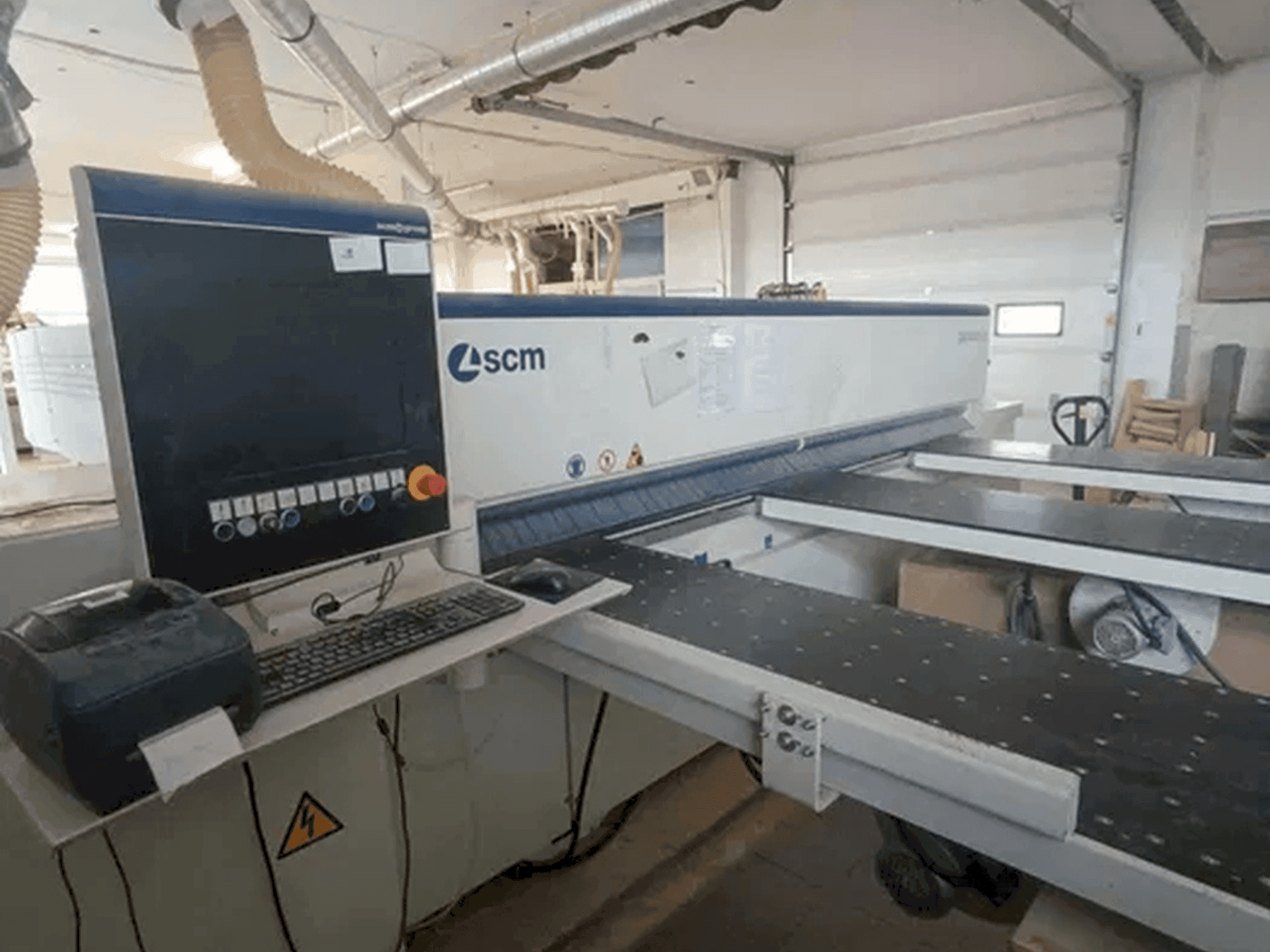 Vue de face de la machine SCM SIGMA PRIMA 67