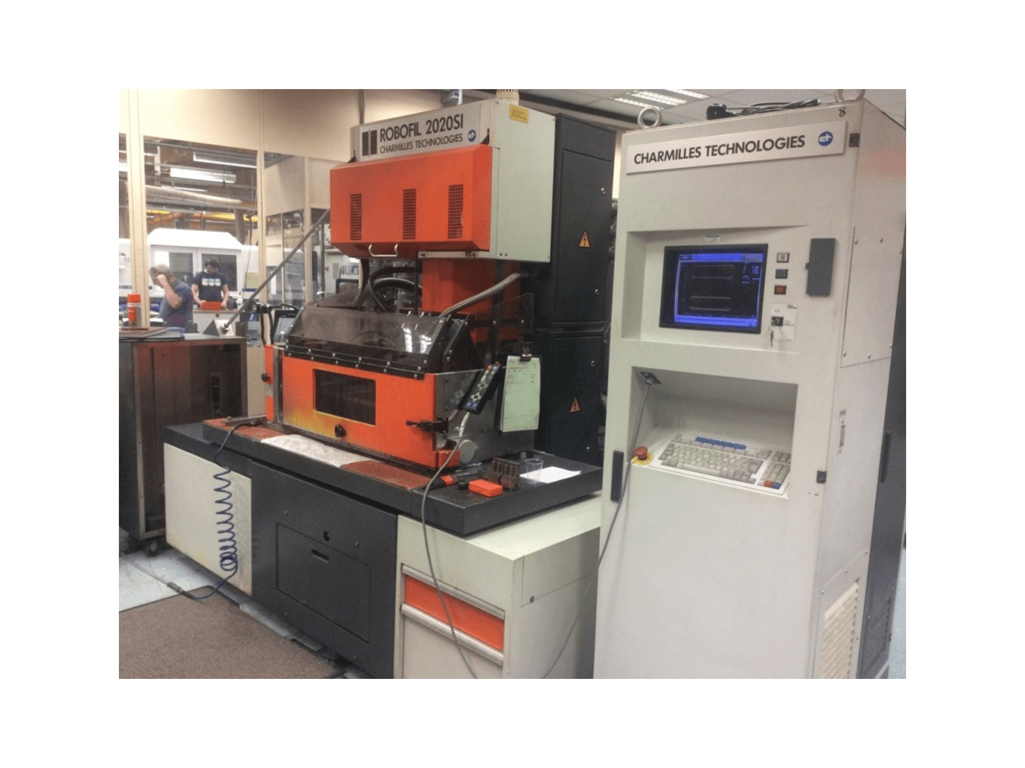 Front view of CHARMILLES Robofil 2020 SI machine