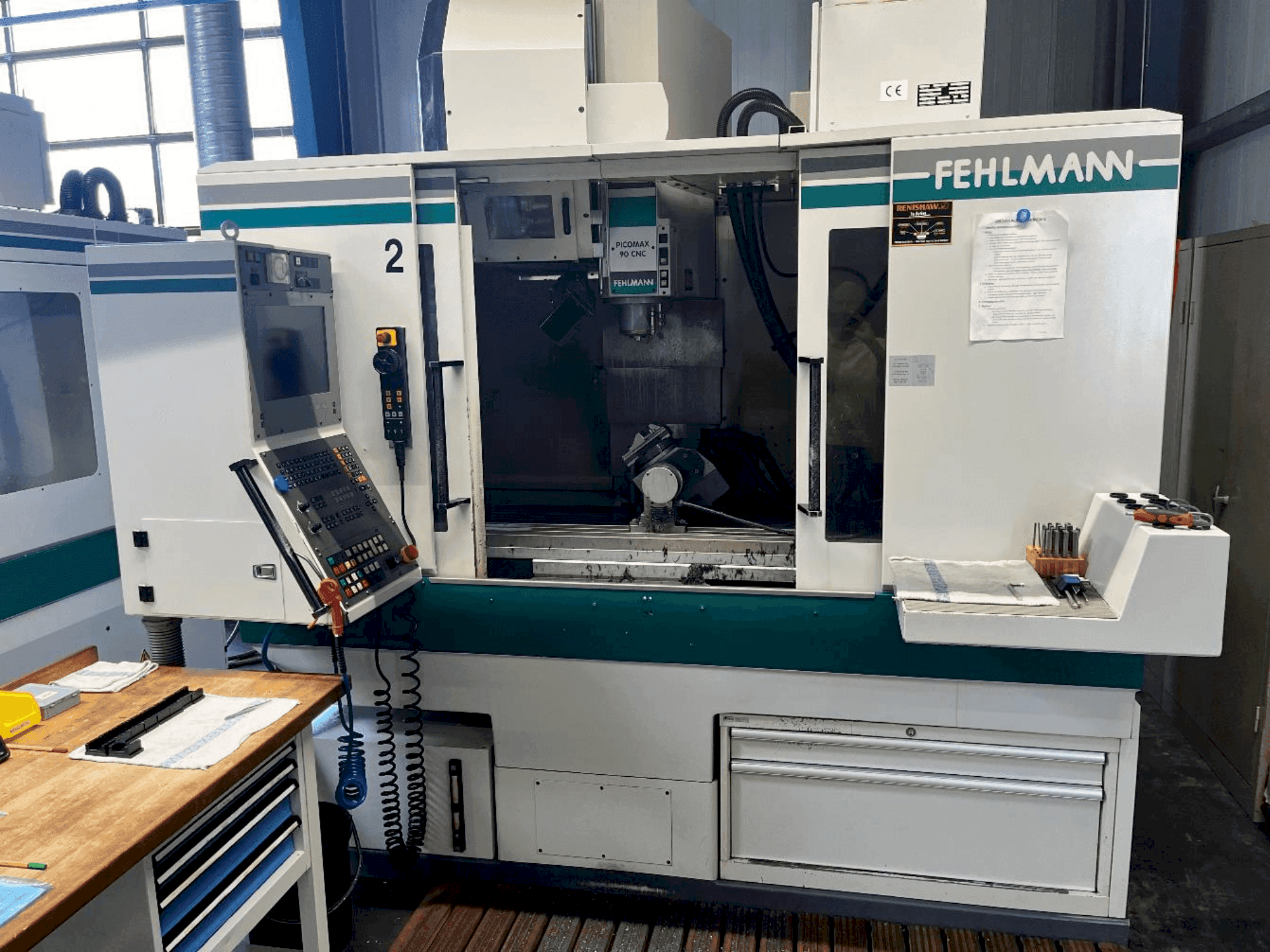Vue de face de la machine FEHLMANN Picomax 90 CNC