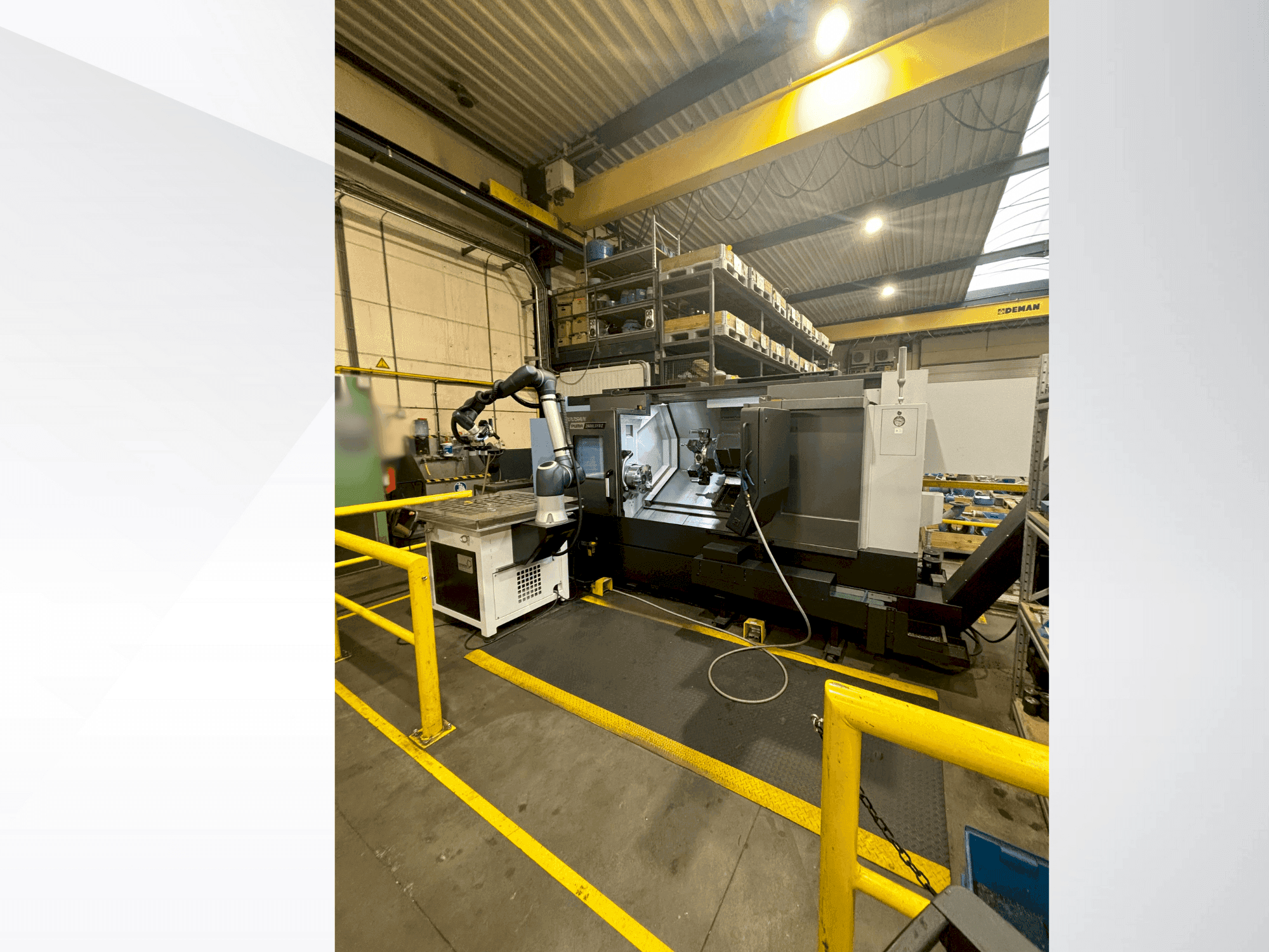 Vue de face de la machine DOOSAN PUMA 2600LSYB II