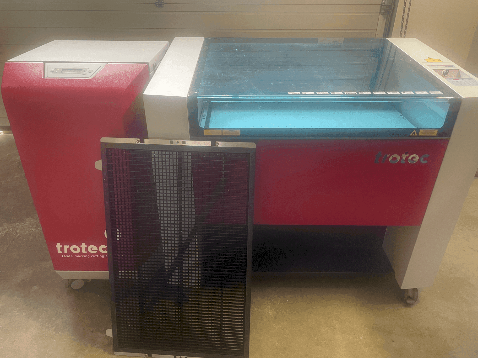 Vue de face de la machine Trotec Laser Speedy 360