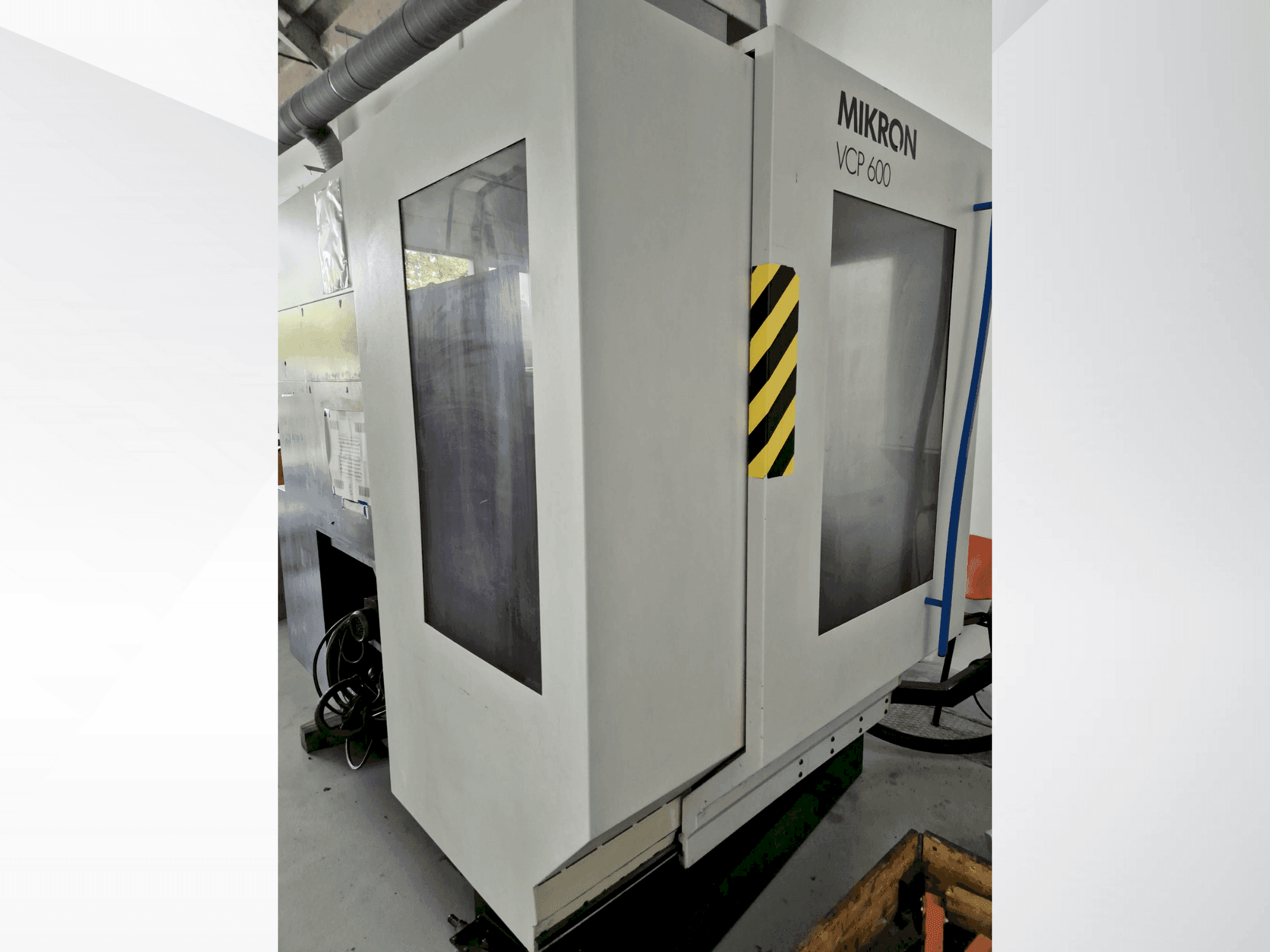 Vue de face de la machine MIKRON VCP 600