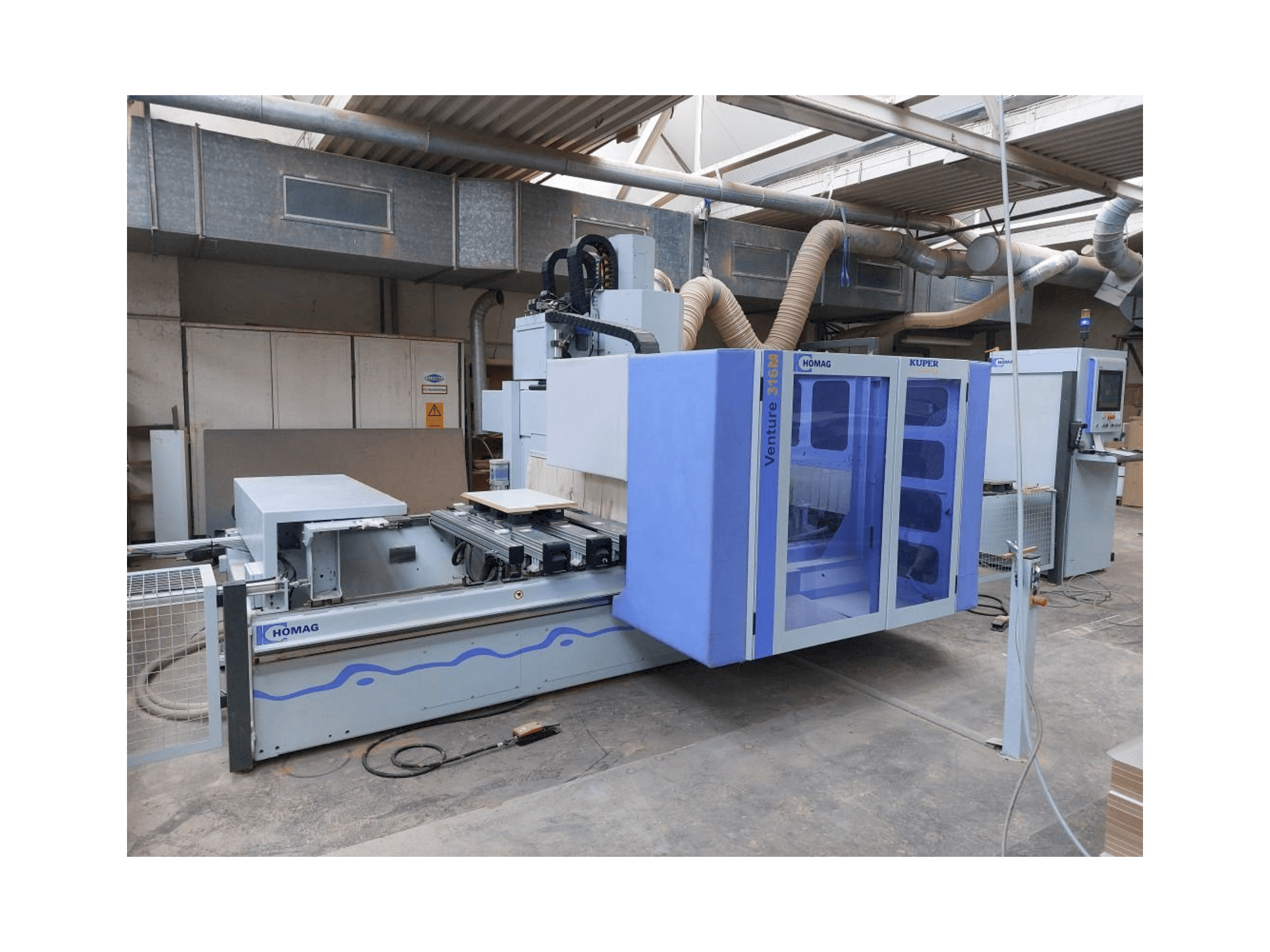 Vue de face de la machine HOMAG BMG 311 VENTURE 316M