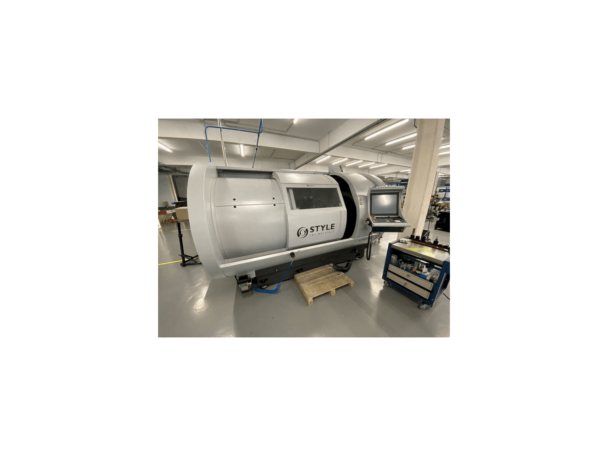 Vue de face de la machine Sturtz 750 (900 dbc)