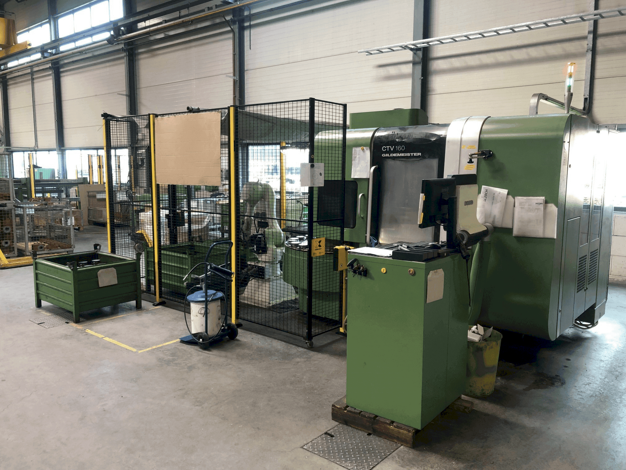 Vue de face de la machine DMG Gildemeister CTV 160