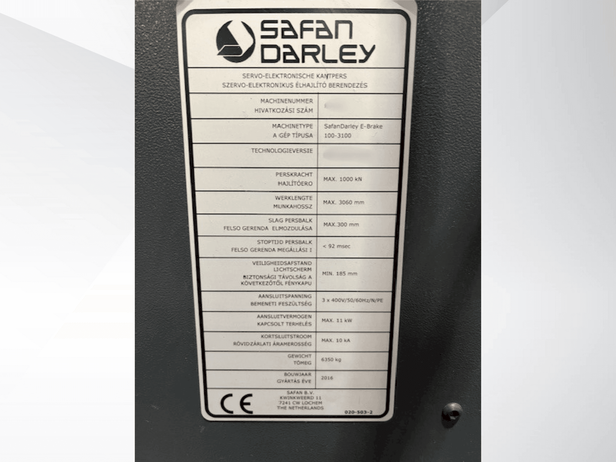 Vue de face de la machine Safan E Brake 100 3100