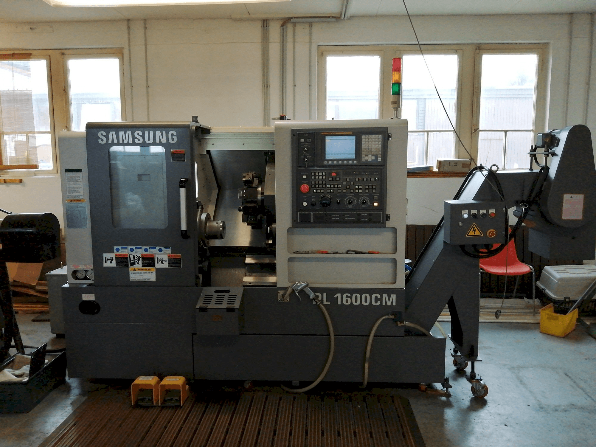 Front view of Samsung PL1600CM machine