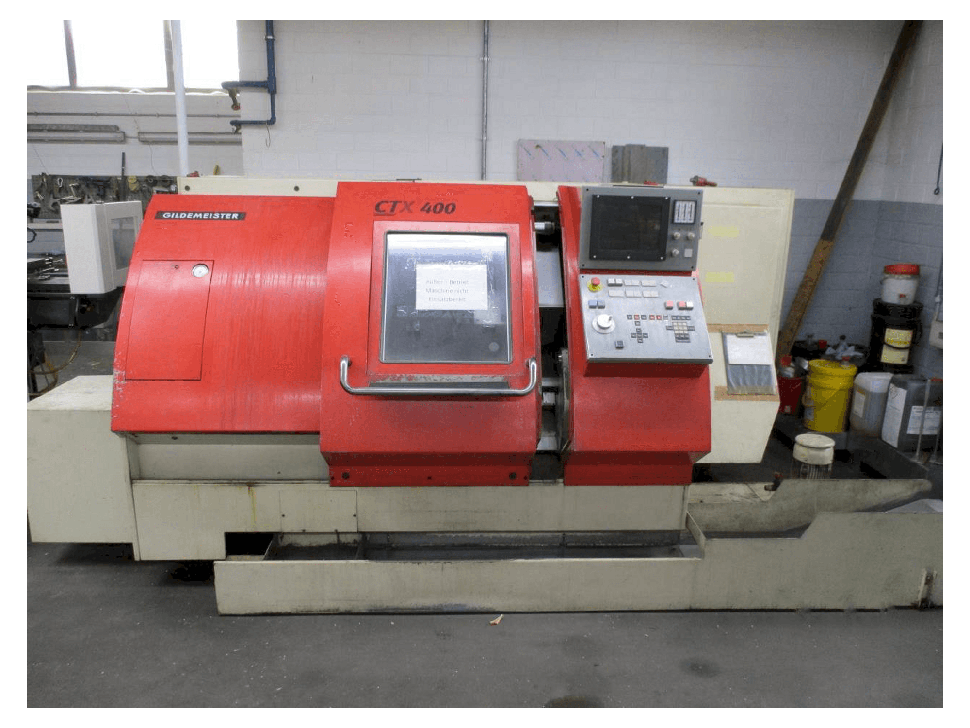 Vue de face de la machine Gildemeister CTX 400