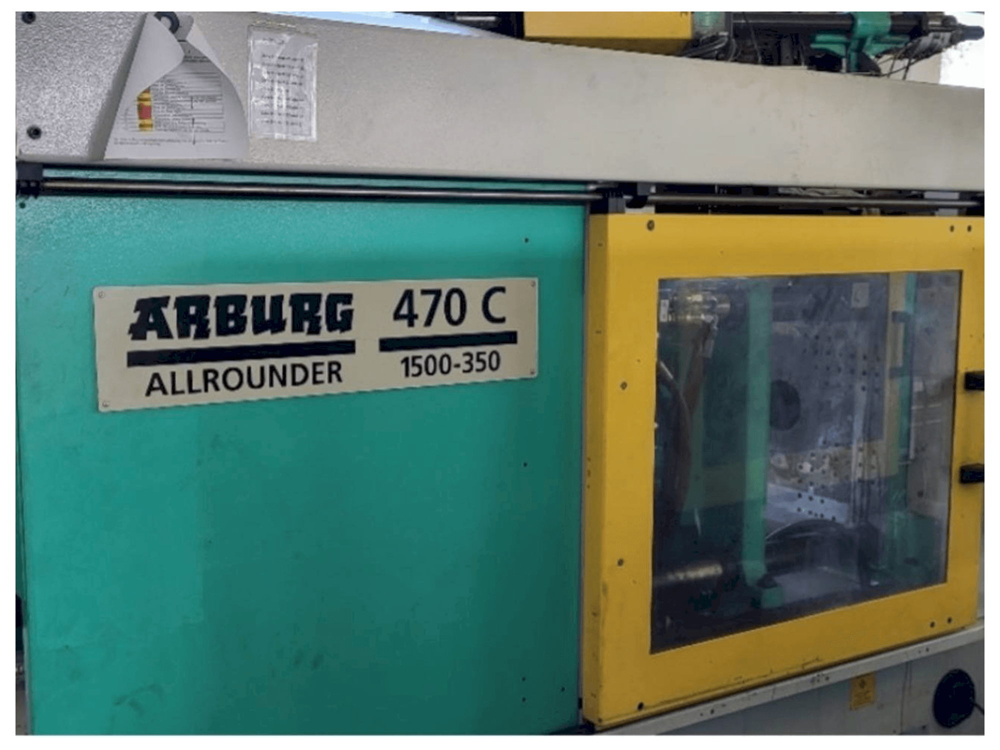 Vue de face de la machine Arburg Allrounder 470C 1500 - 350/150
