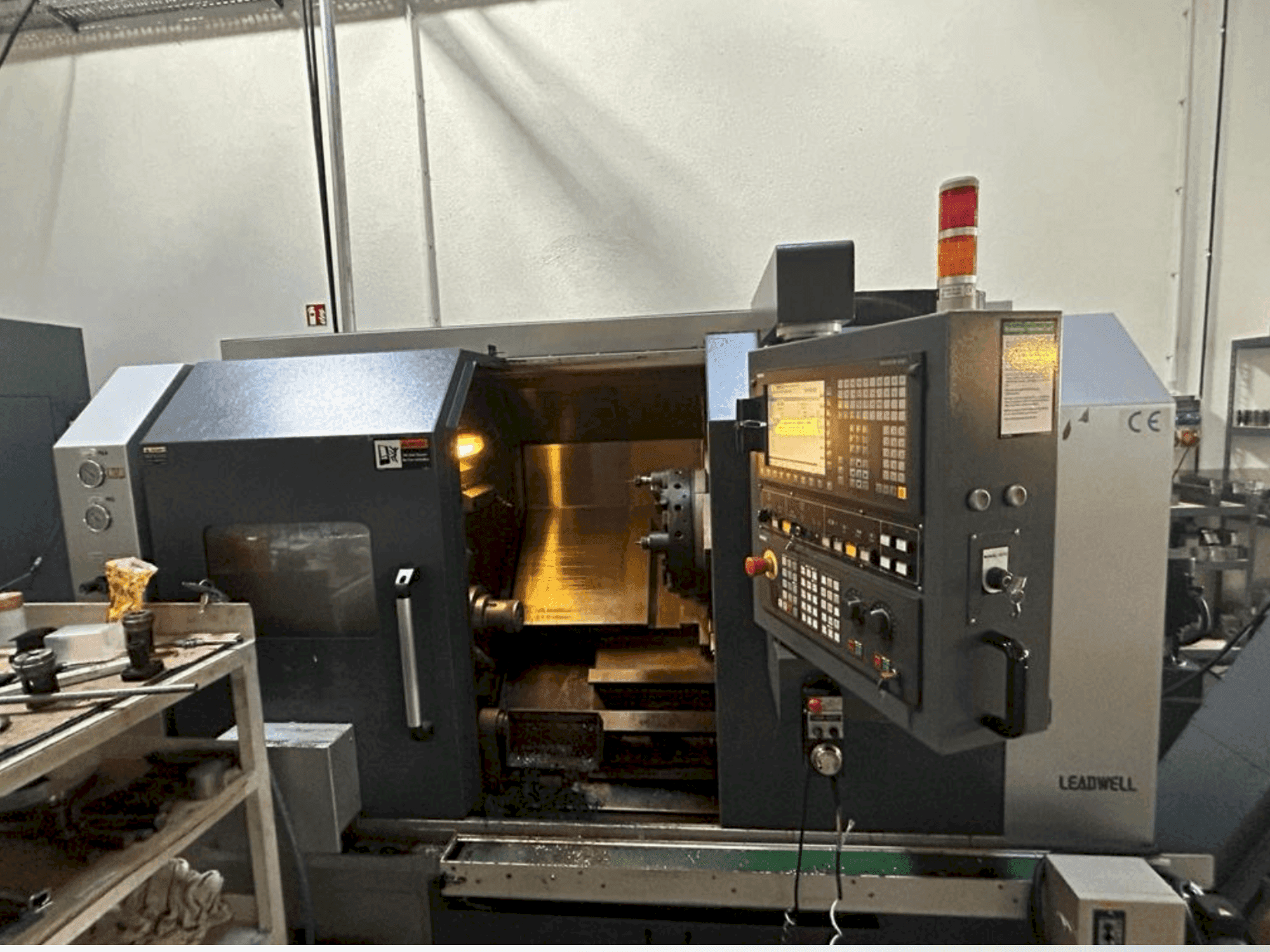 Vue de face de la machine Gildemeister CTX600E