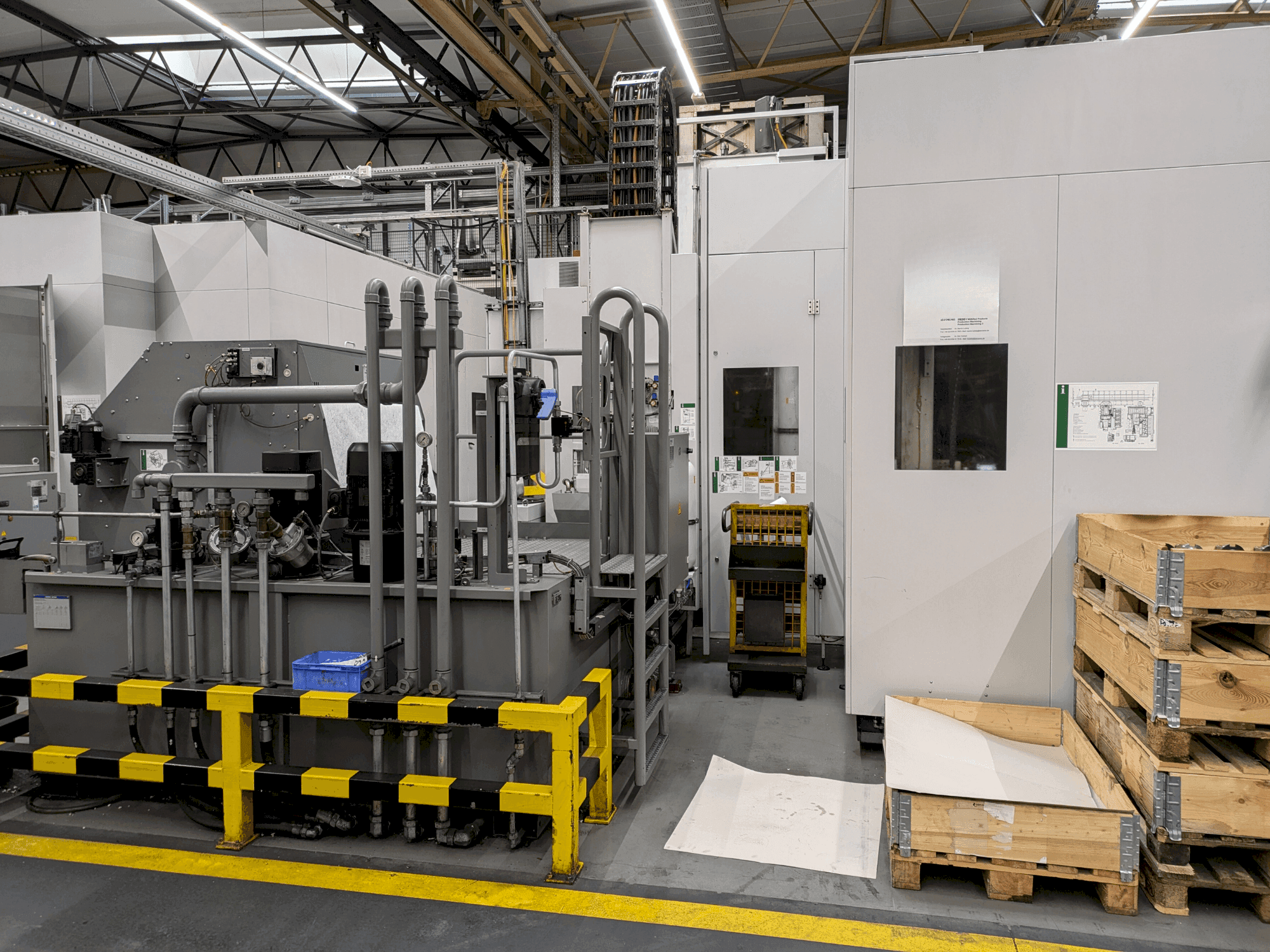 Vue de face de la machine Heckert HEC 1000 H/V