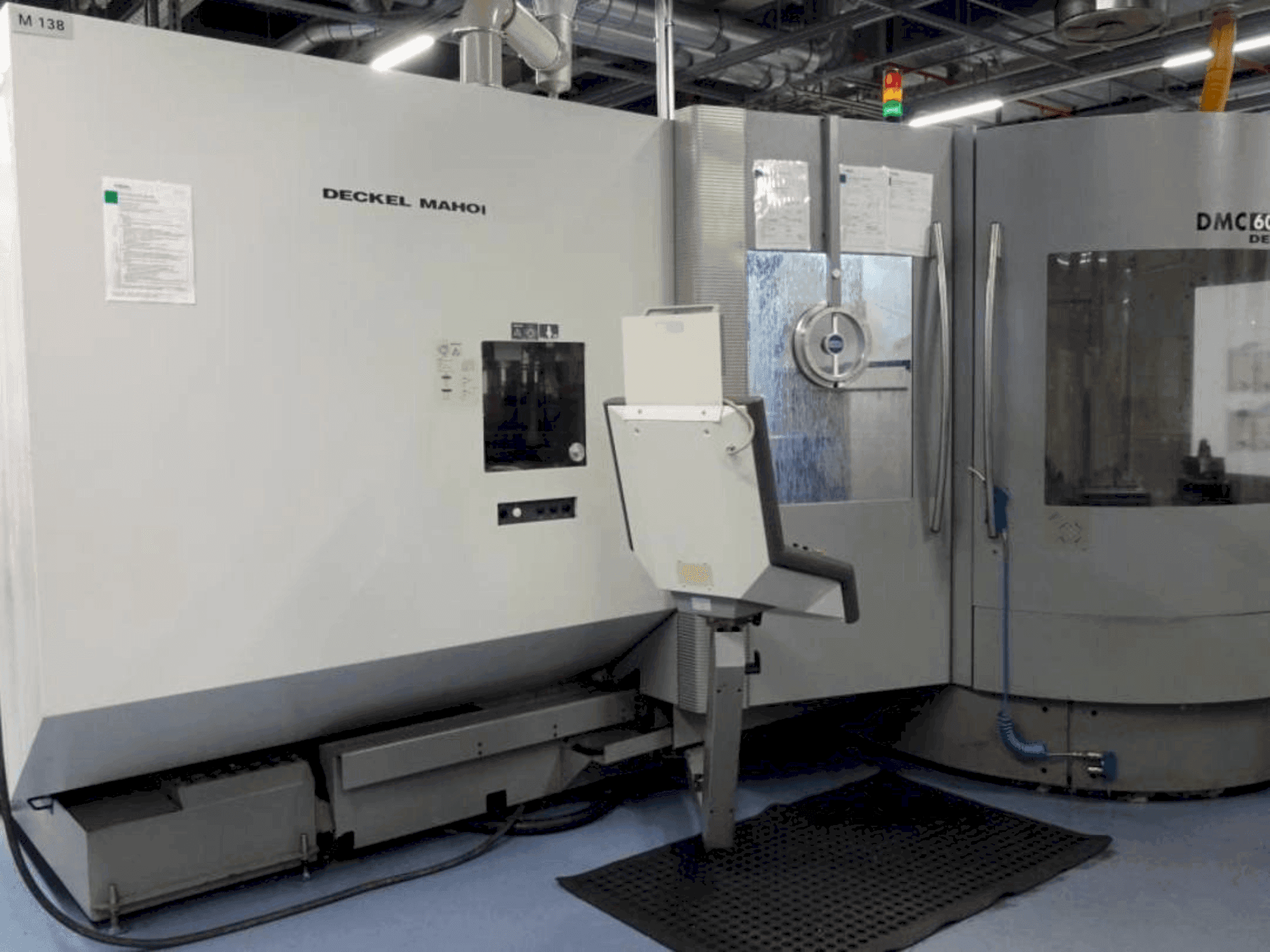 Vue de face de la machine DECKEL DMC 60 T RS3