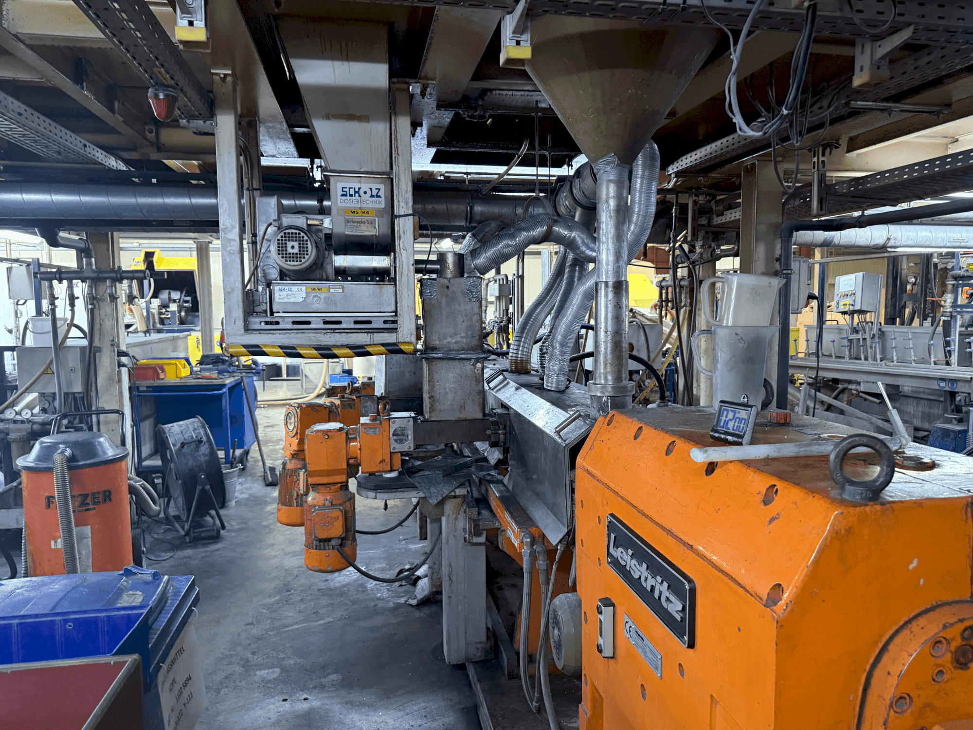 Vue de face de la machine Leistriz ZSE 60MAXX-44D