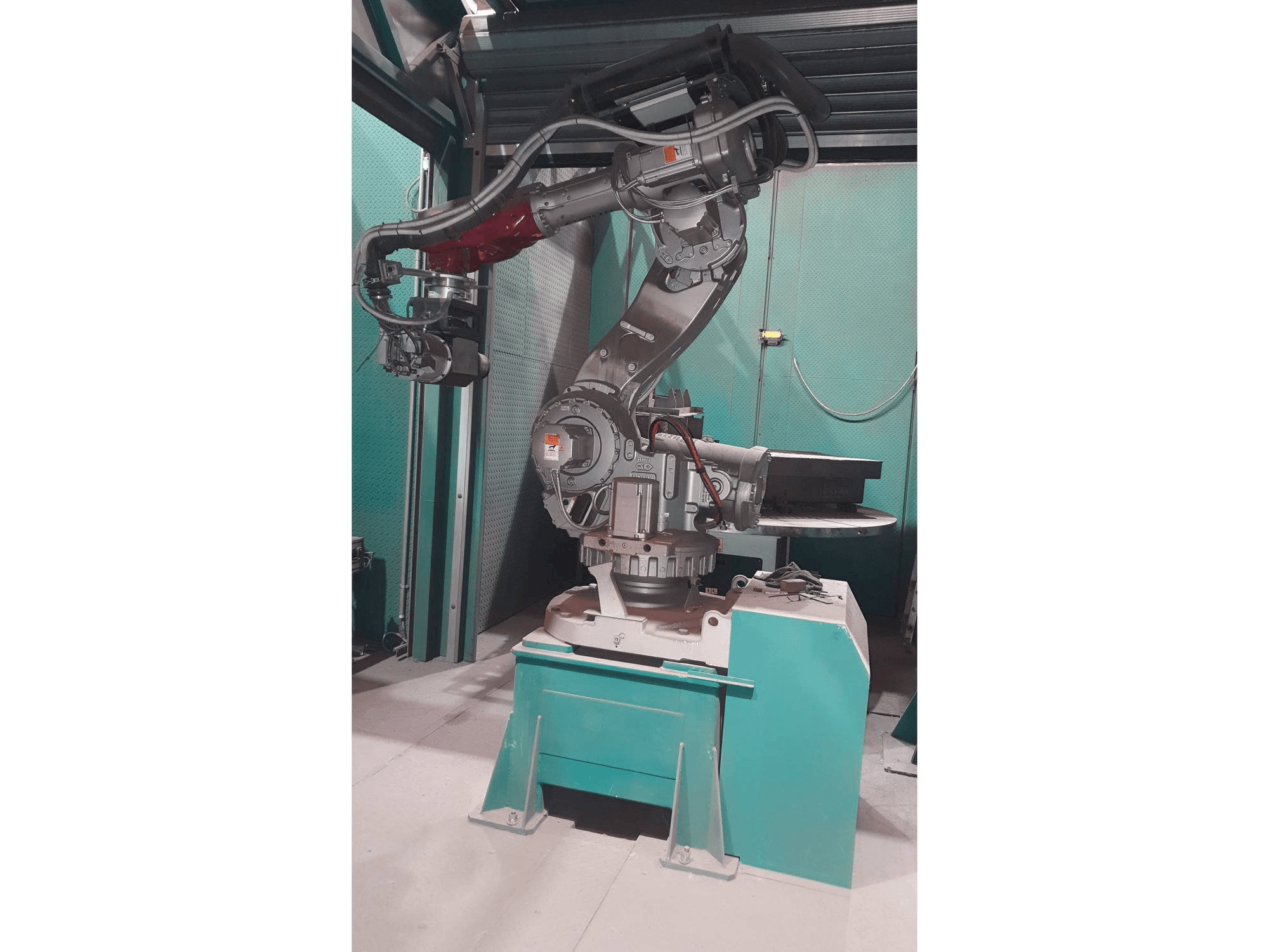 Vue de face de la machine ABB IRB 7600