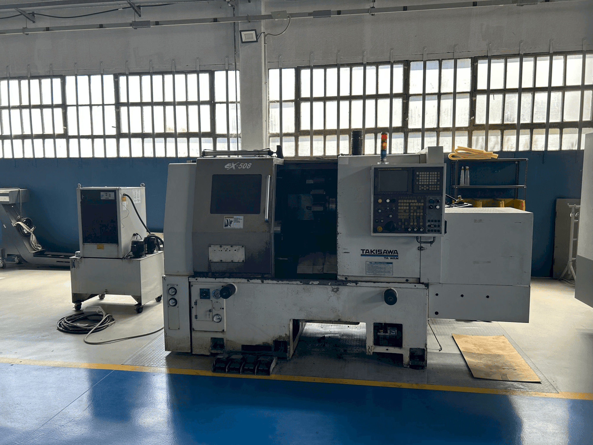 Vue de face de la machine Takisawa EX-508