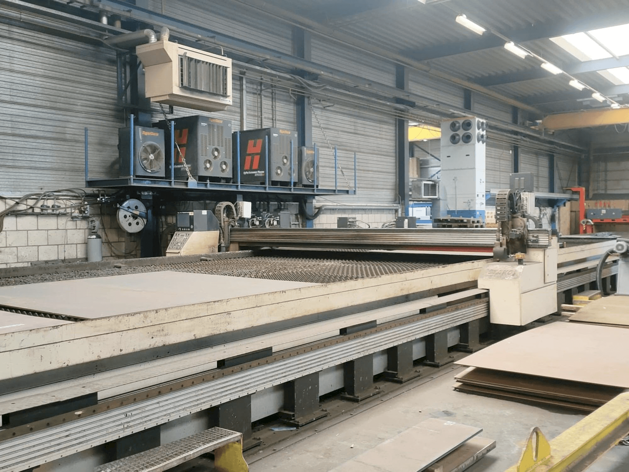 Vue de face de la machine Stako 2 x HPR 400 xd 2016 signum