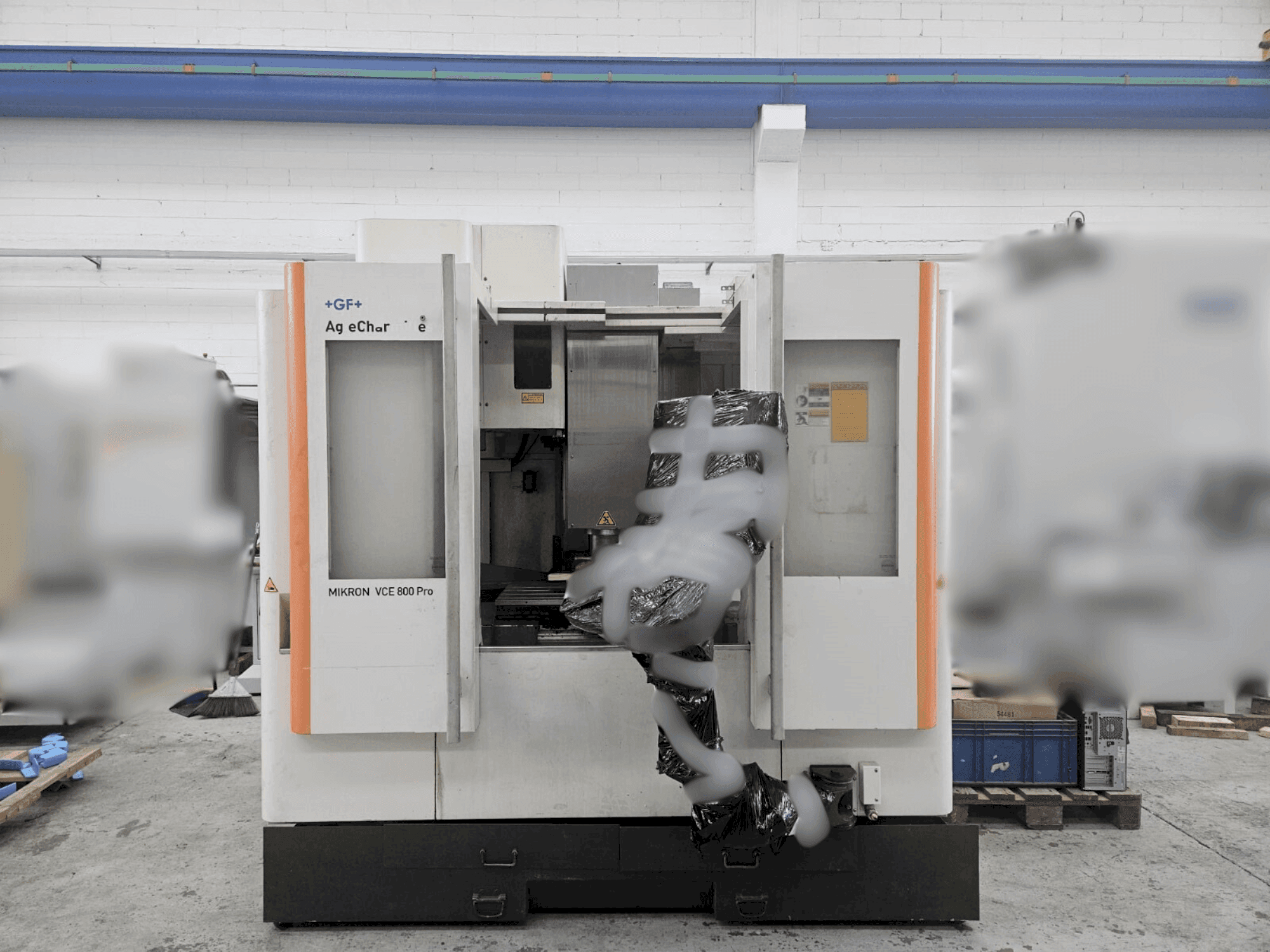 Vue de face de la machine +GF+ AGIE CHARMILLES VCE 800 PRO