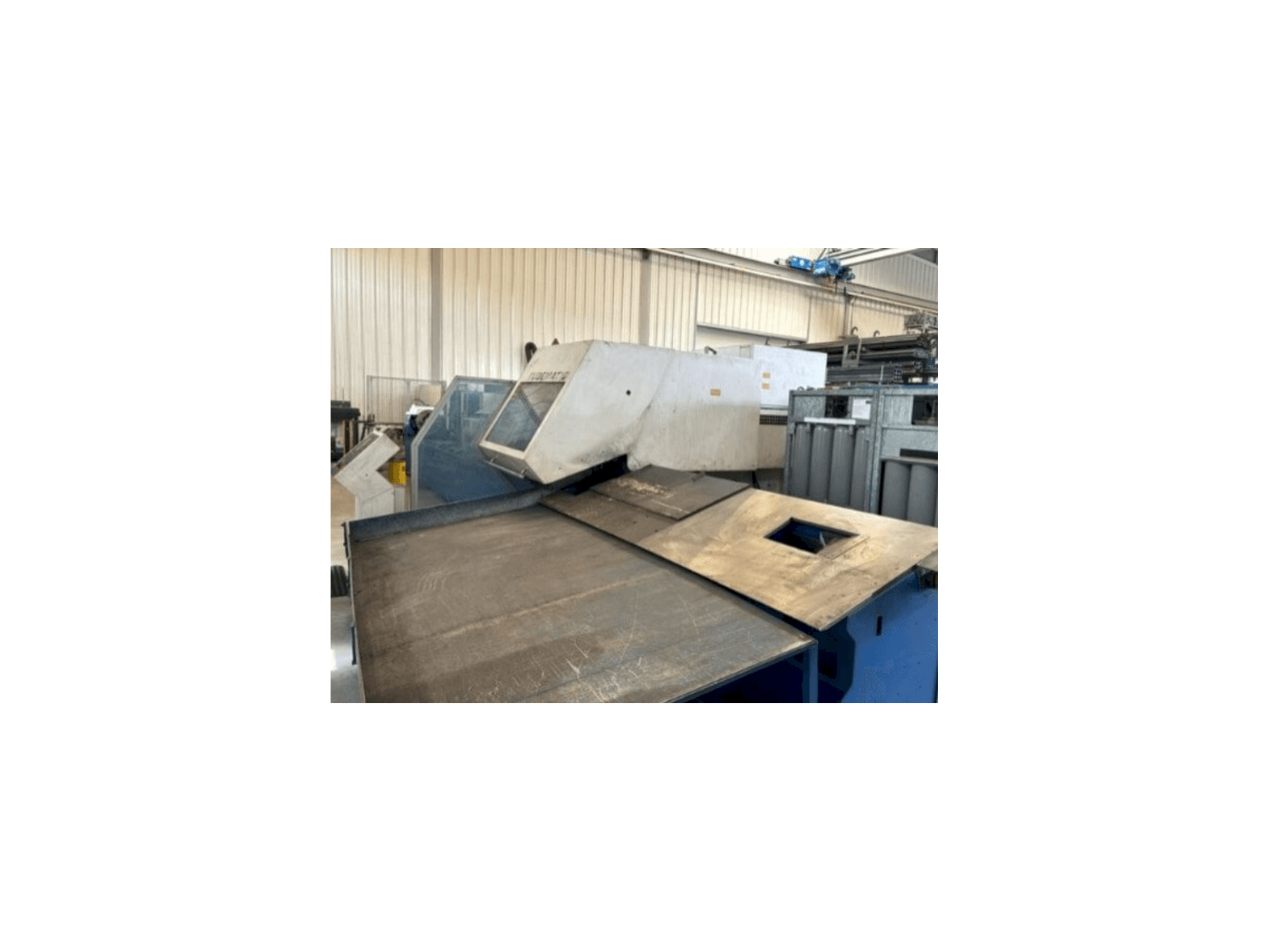 Vue de face de la machine TRUMPF TRUMATIC TLF 2700TM