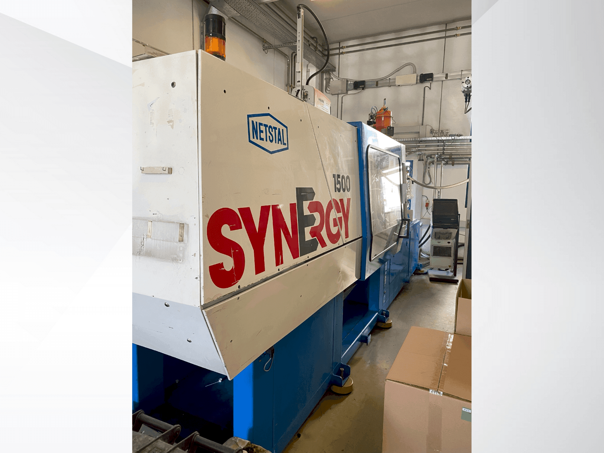 Vue de face de la machine Netstal S-1500-900