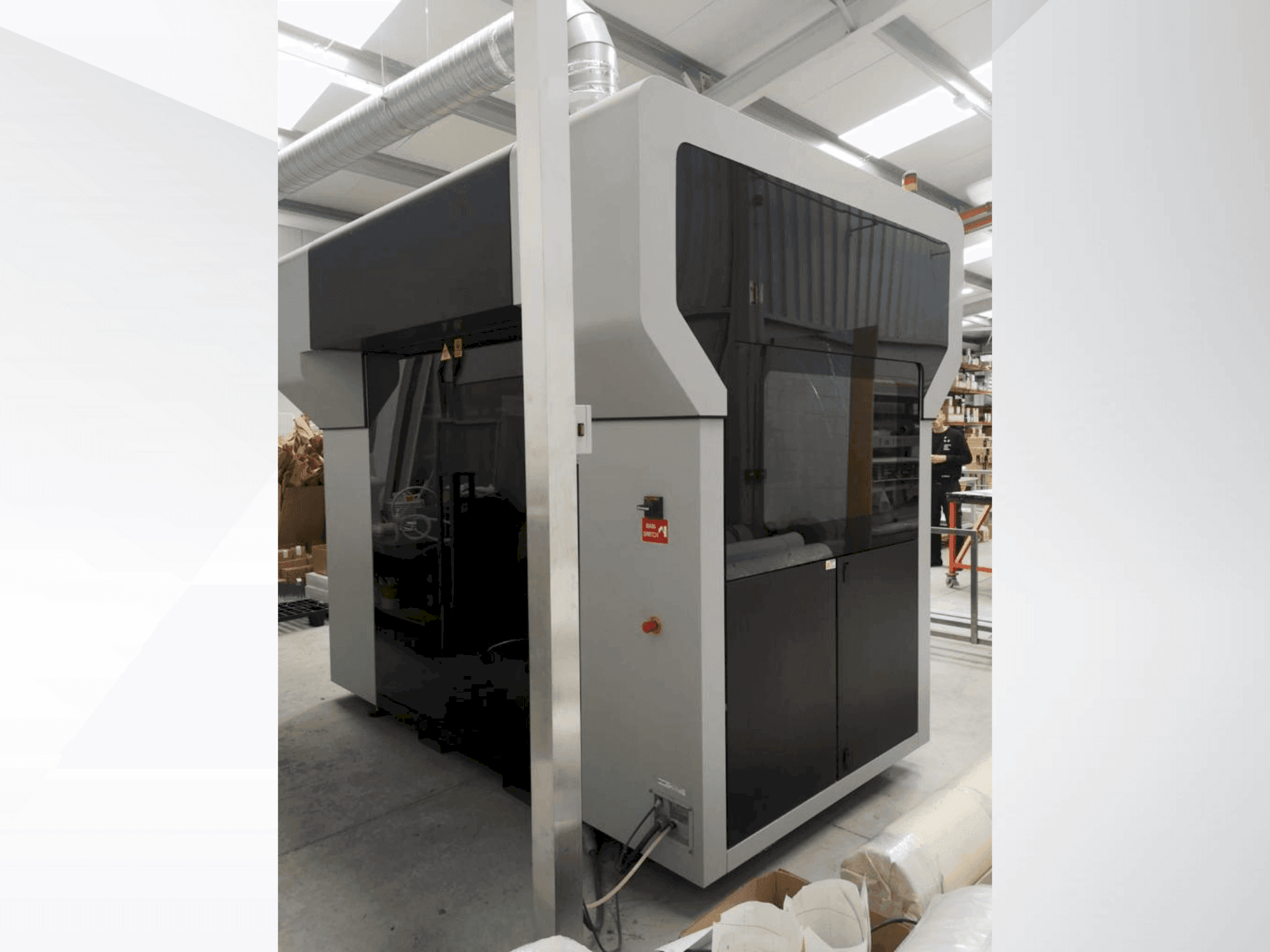 Vue de face de la machine MASSIVIT 1800 PRO