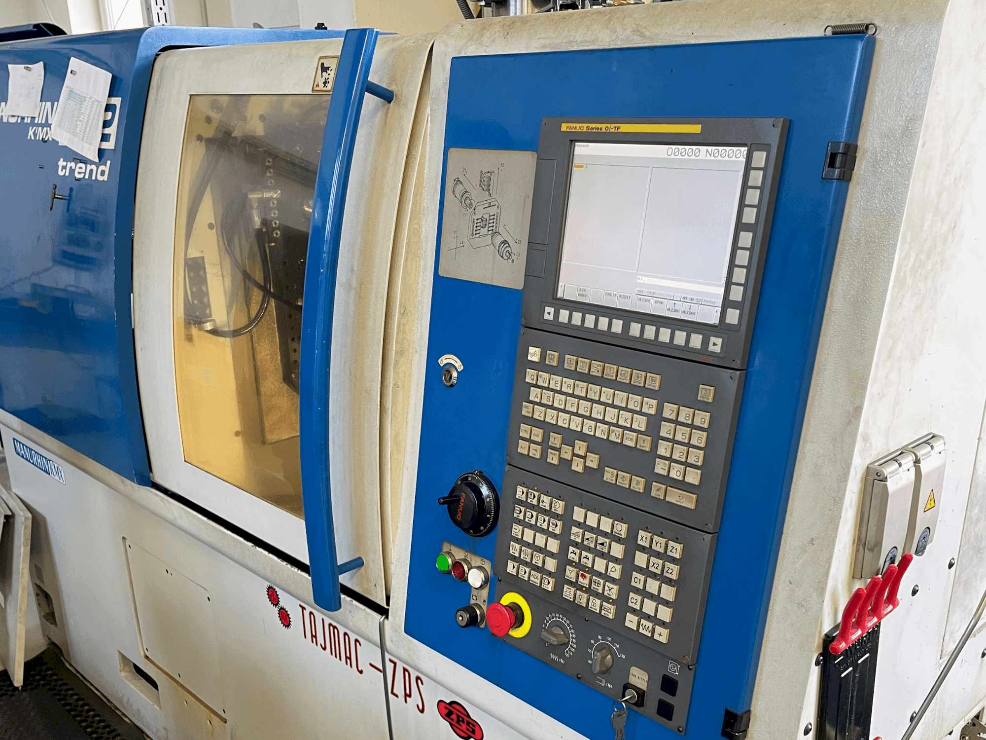 Vue de face de la machine Manurhin K'MX 532 TREND