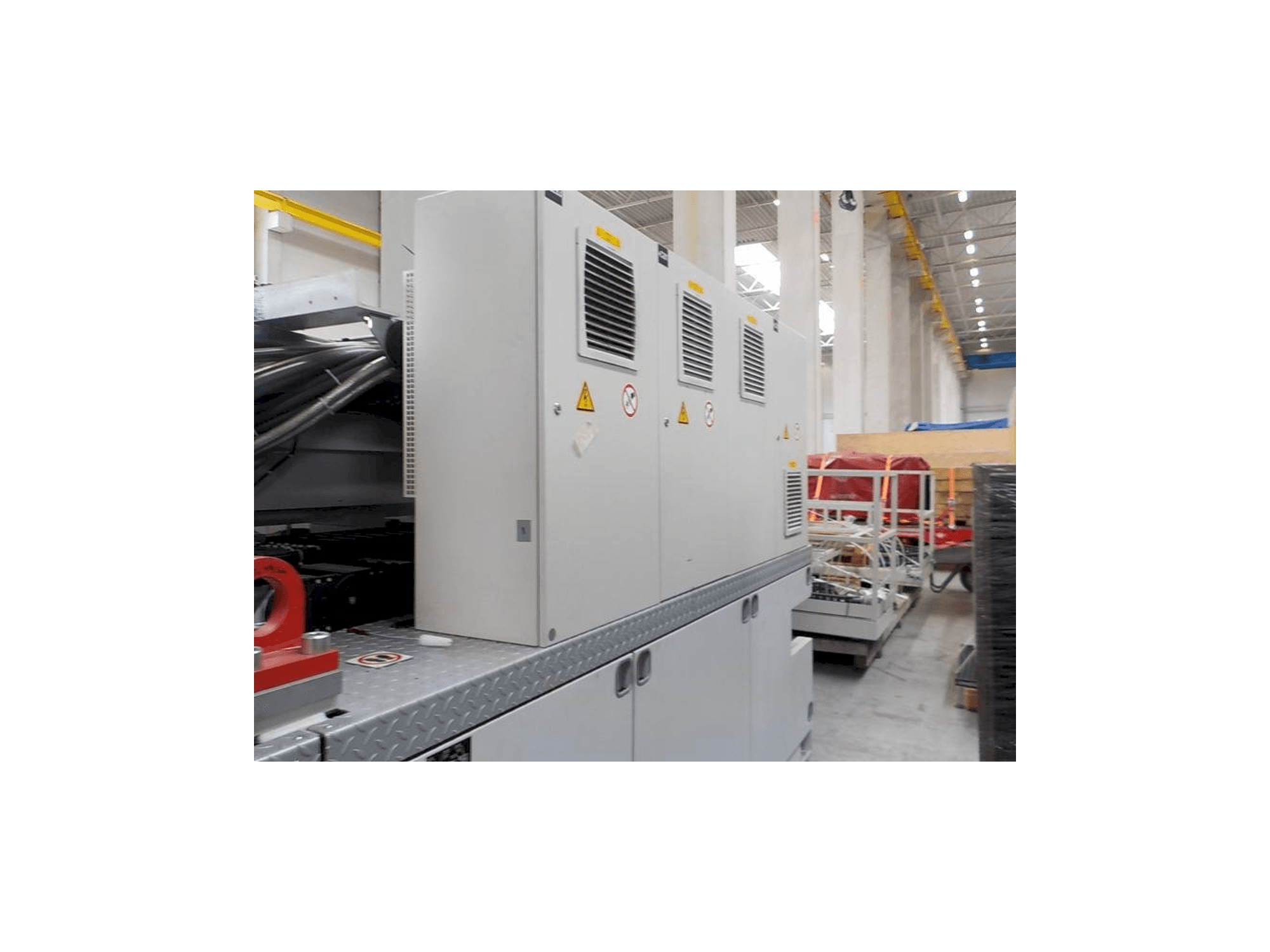 Front view of Krauss Maffei 1600/6100 MX machine