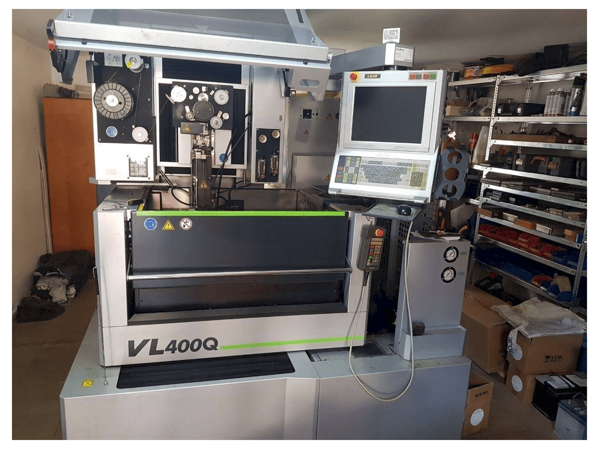 Front view of Sodick VL 400Q machine