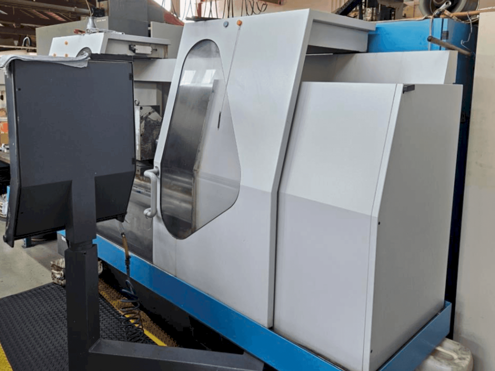 Vue gauche de la machine KELLENBERGER Kel-Varia UR 175/1000