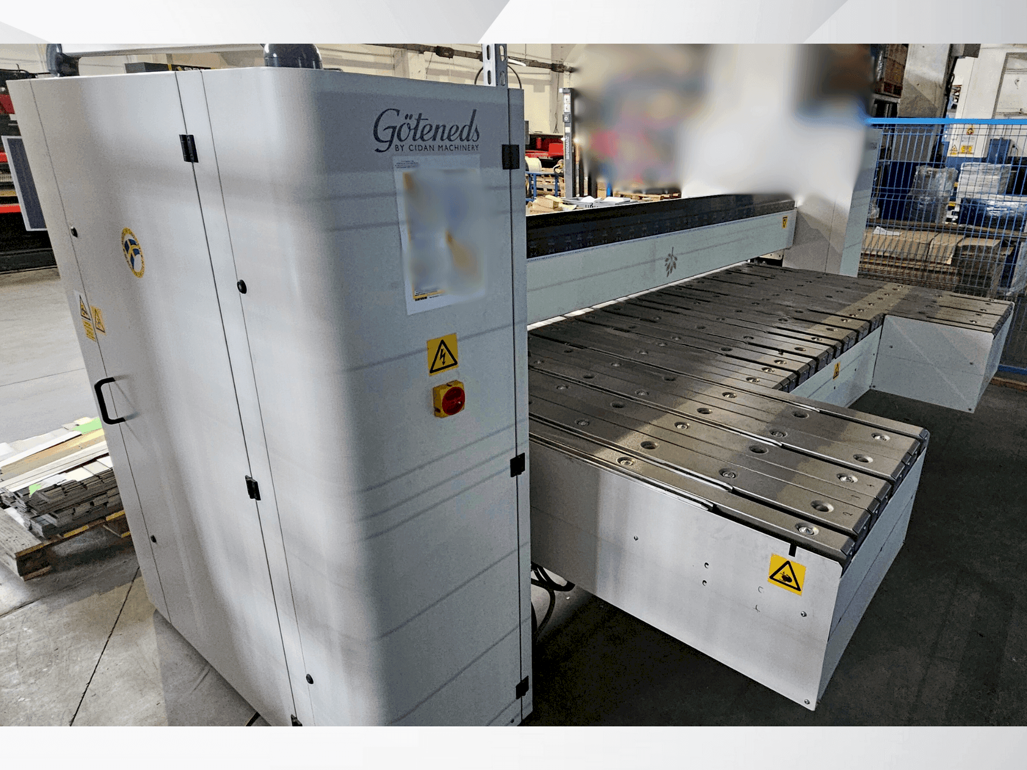 Vue de face de la machine CIDAN FORMA 30