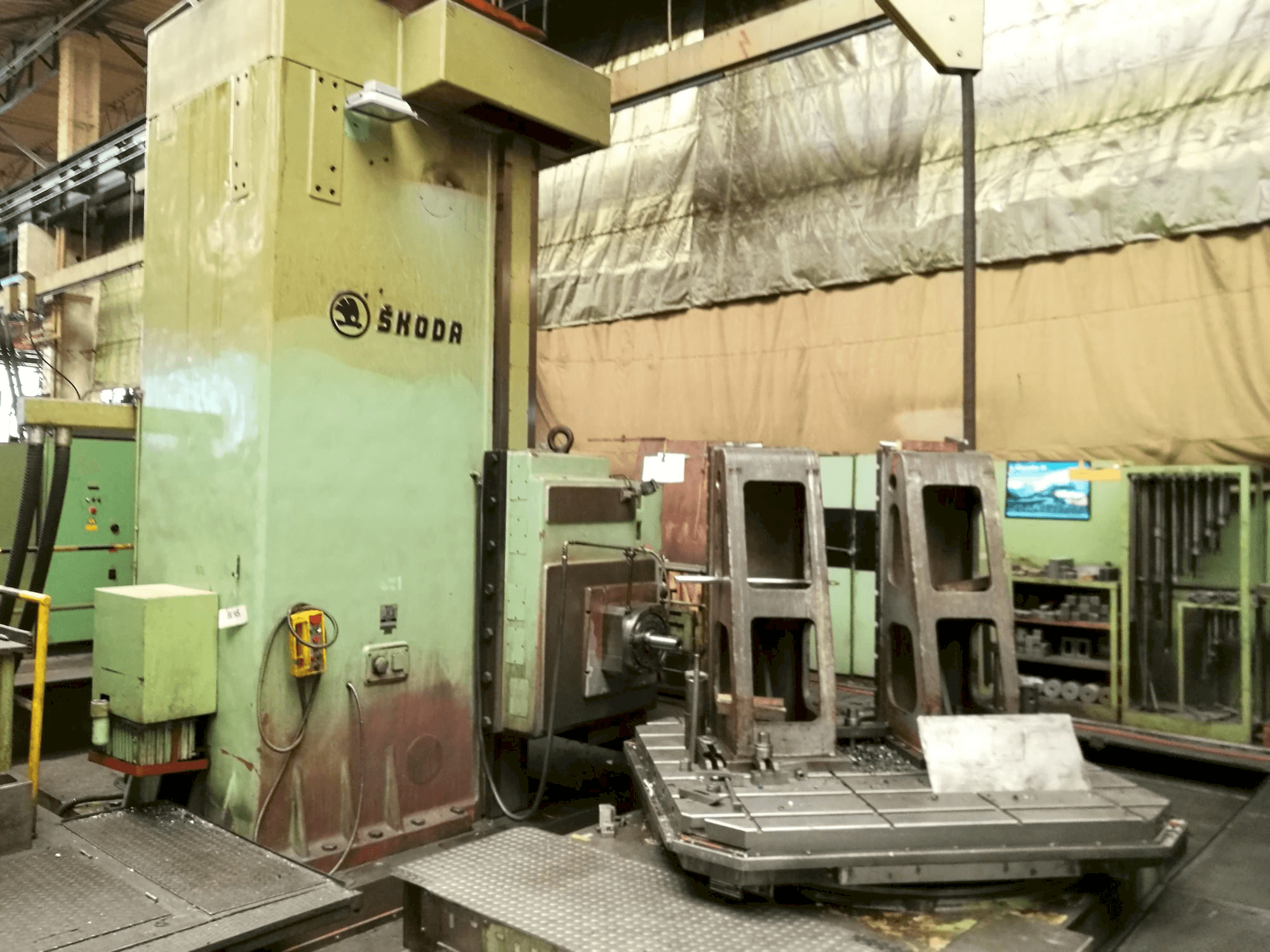 Front view of SKODA WI 130 machine