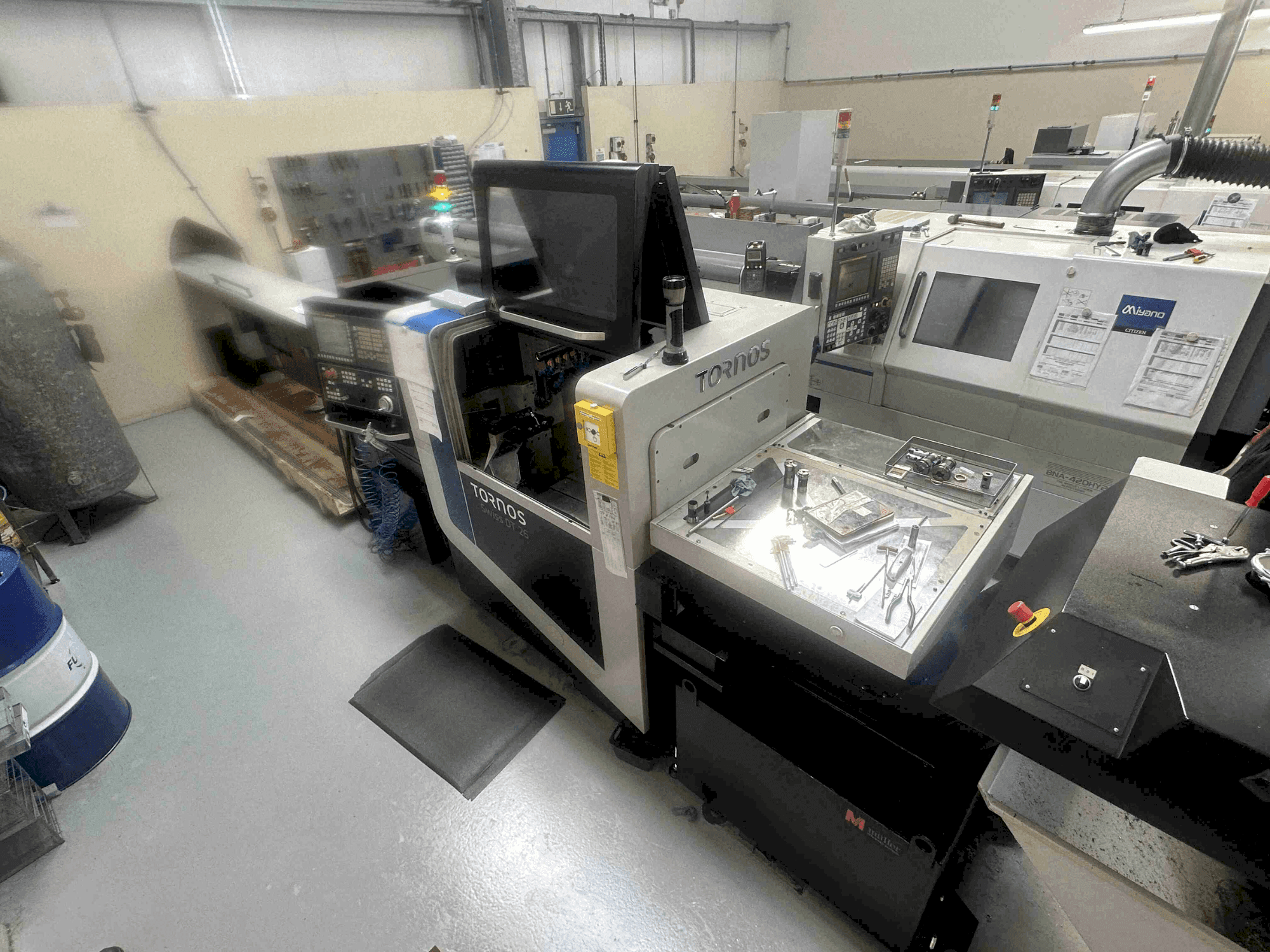 Vue de face de la machine STAR MICRONICS Swiss DT26