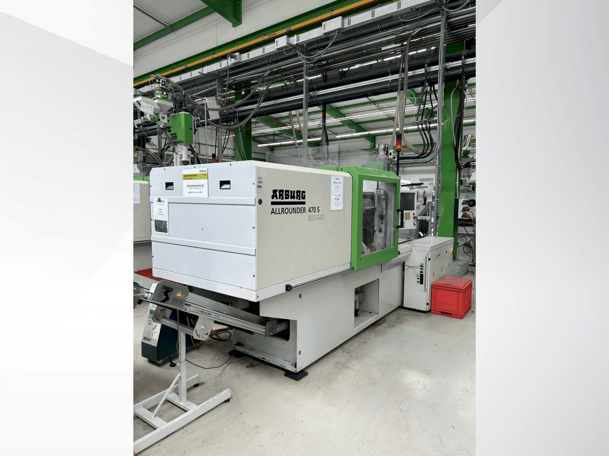 Vue de face de la machine Arburg 470 S / 800-290