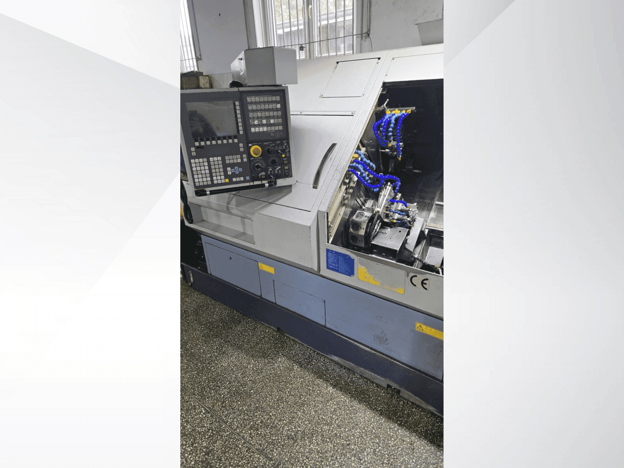 Vue de face de la machine STAR MICRONICS ECAS-32T
