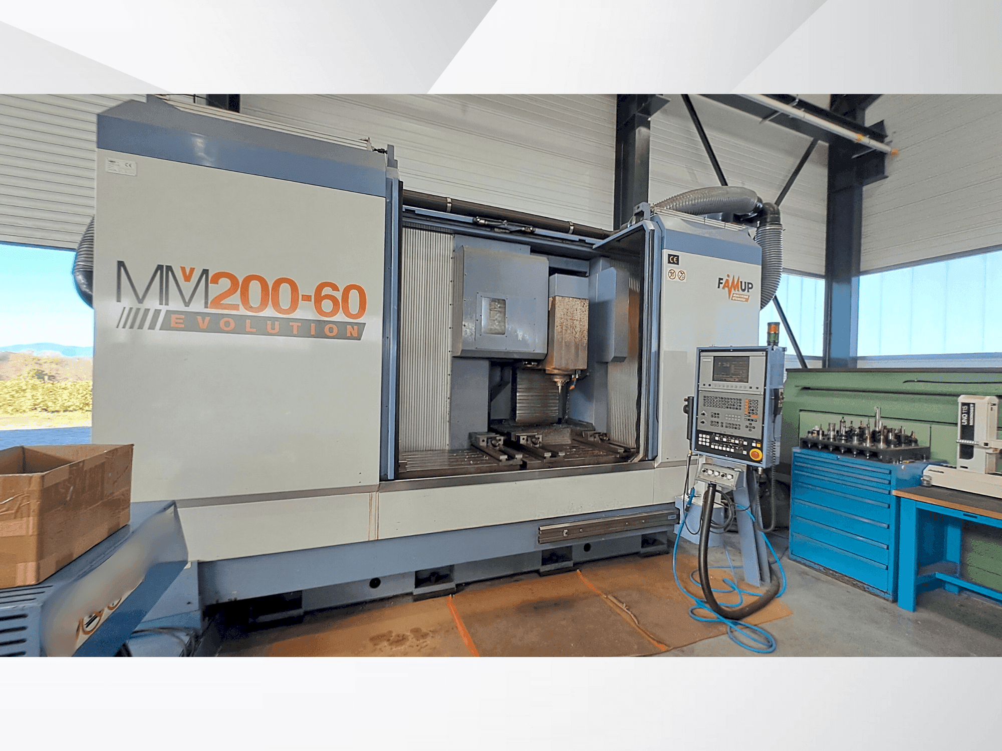 Vue de face de la machine FAMUP MMV 200/60