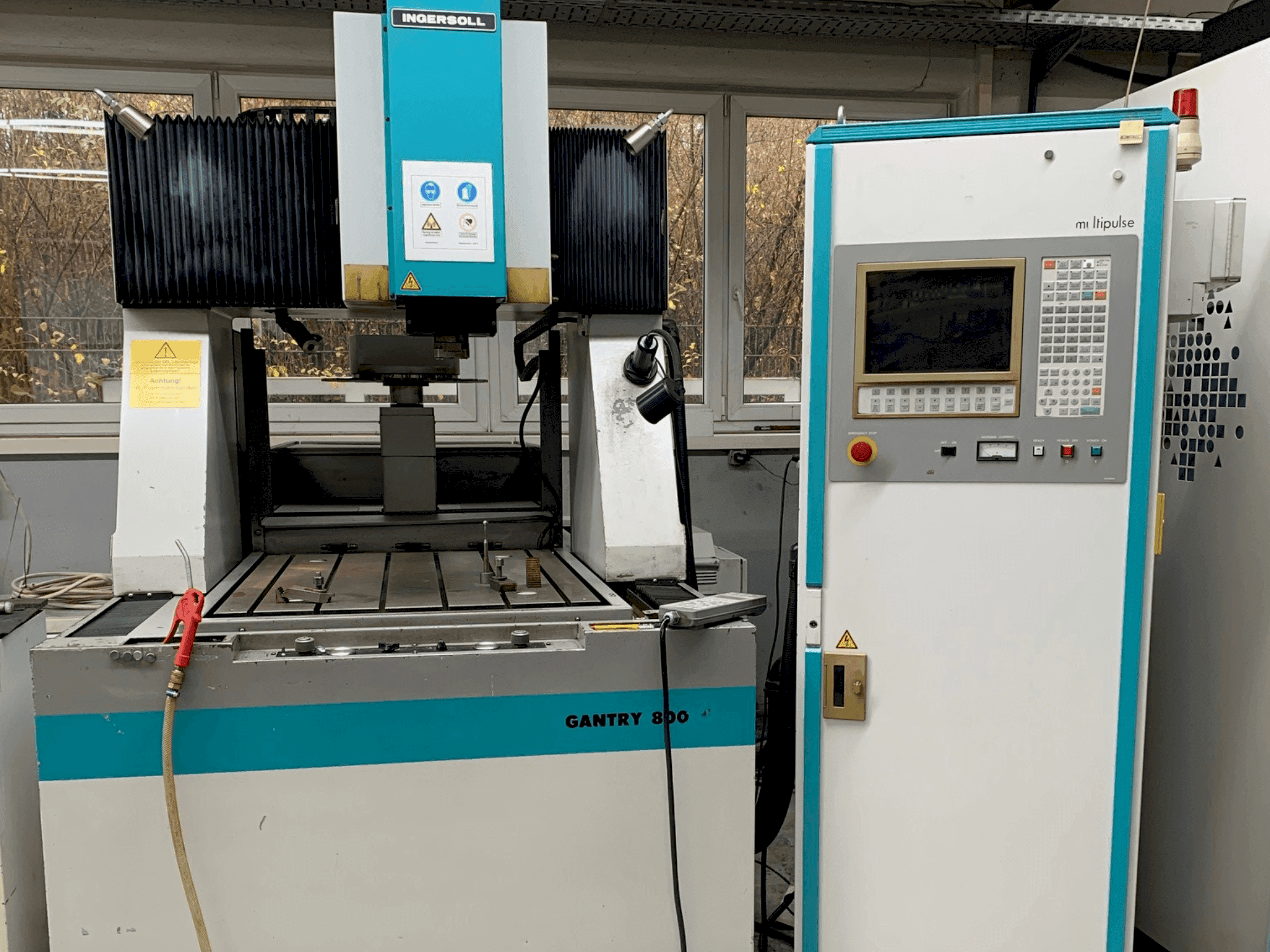 Vue de face de la machine OPS INGERSOLL Ingersoll Gantry 800