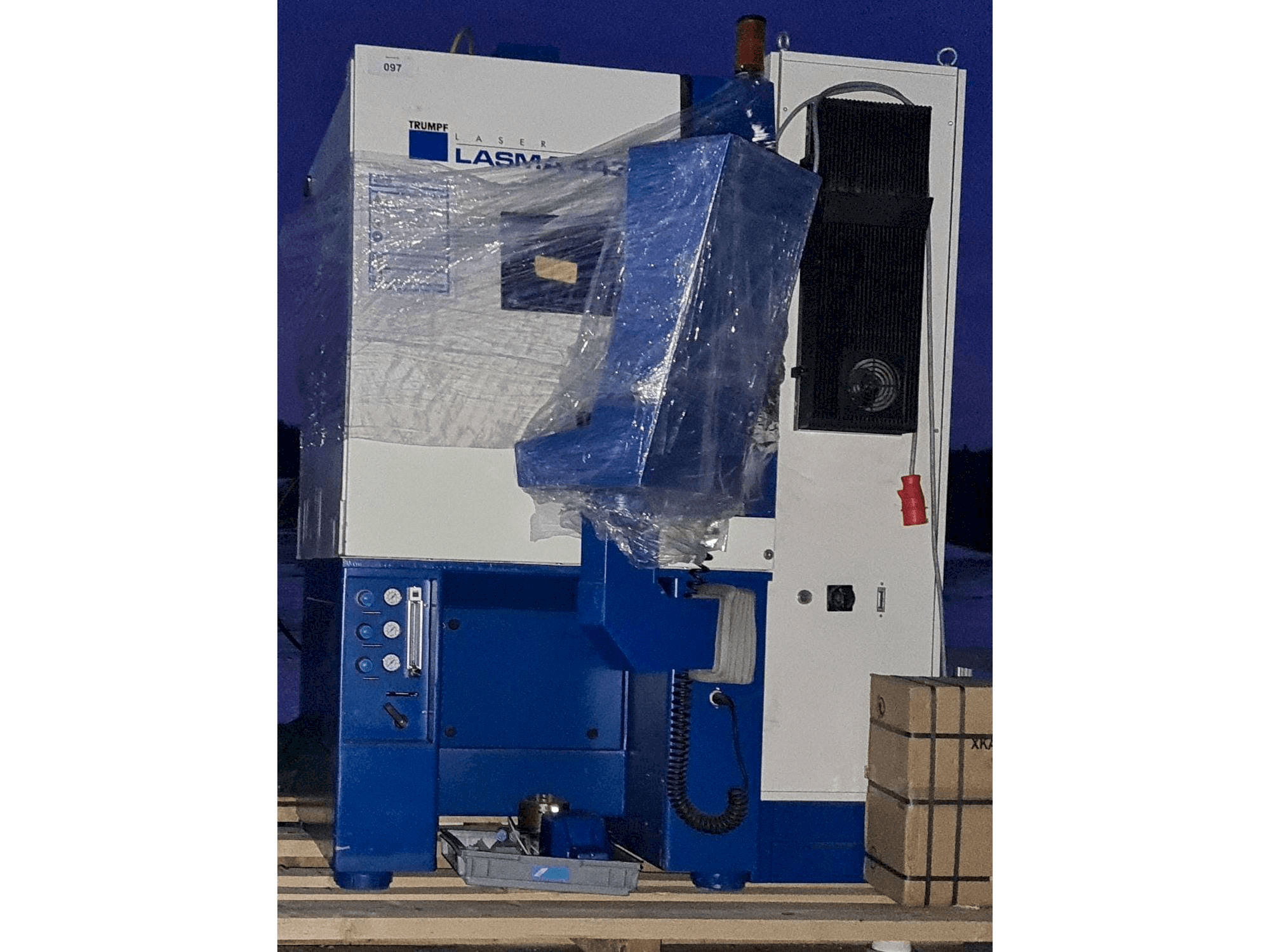 Vue de face de la machine TRUMPF HL 124P LCB