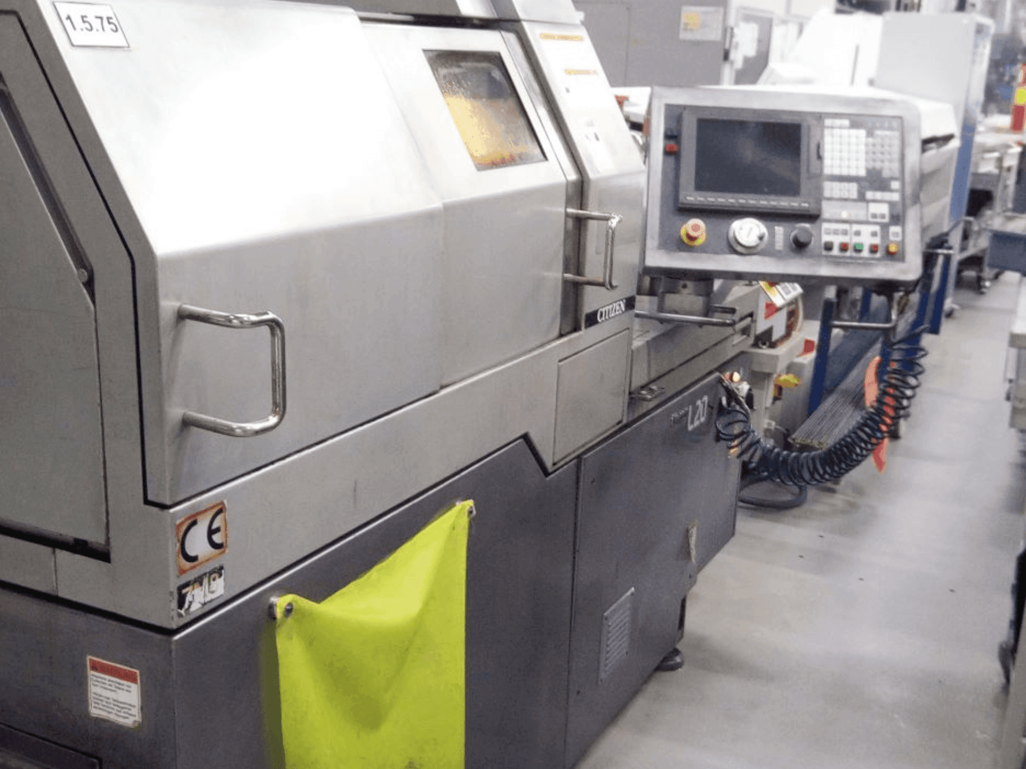 Vue de face de la machine Citizen L720-Vlll