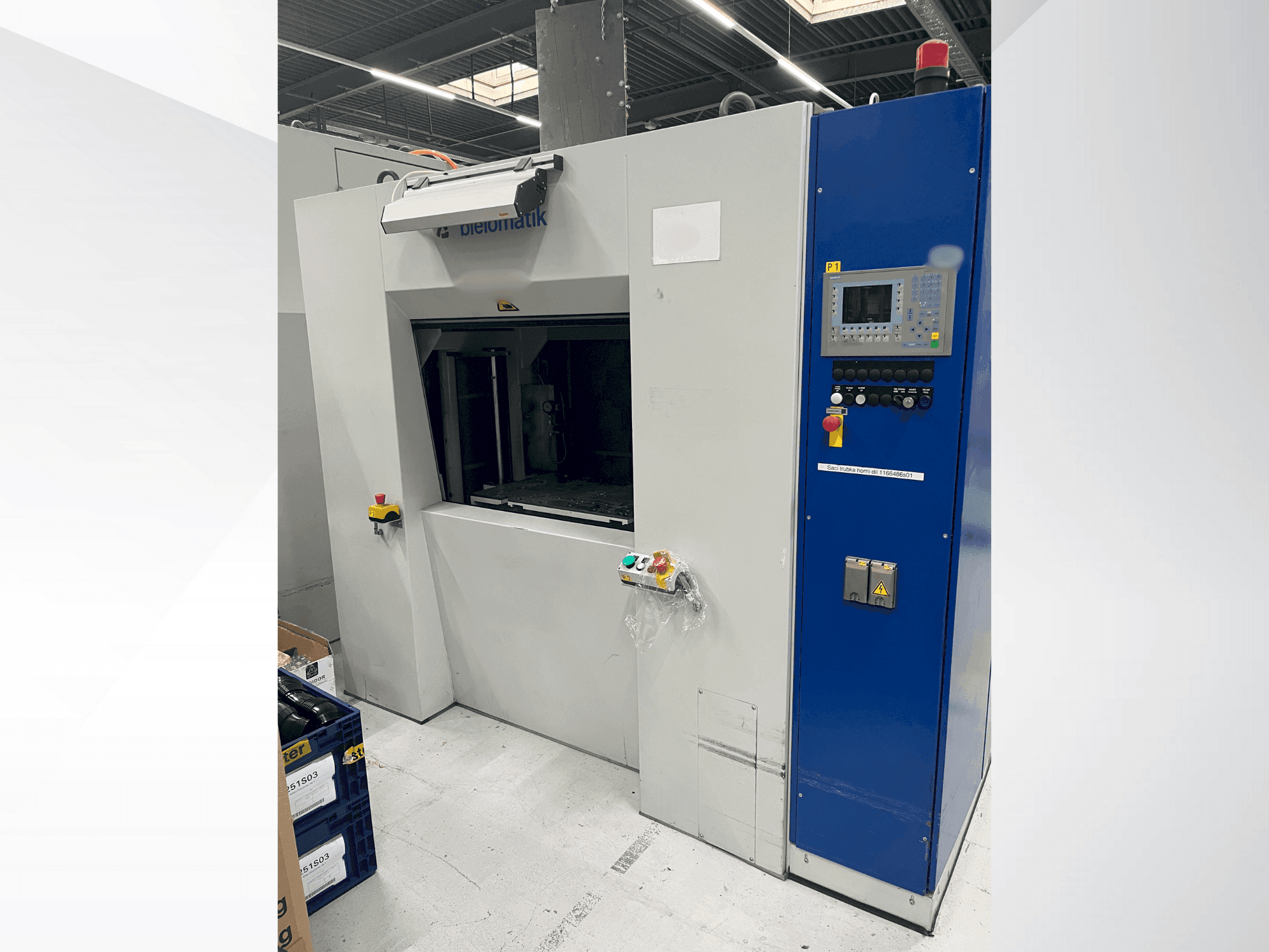 Vue de face de la machine bielomatik K3212